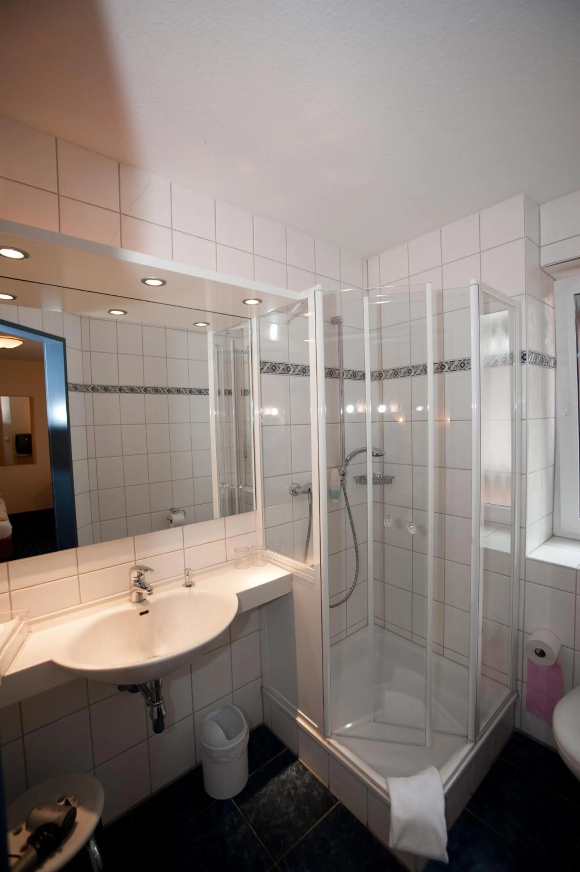 Bathroom in Akzent Hotel Hubertus