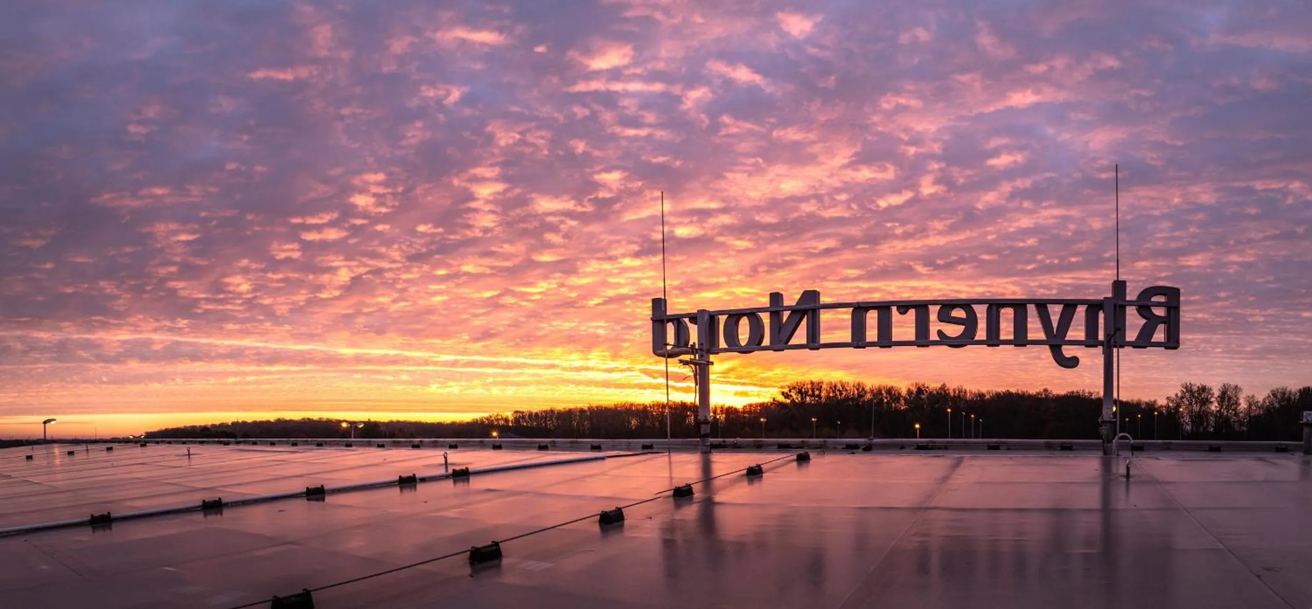 Logo/Certificate/Sign in Hotel Rhynern Nord