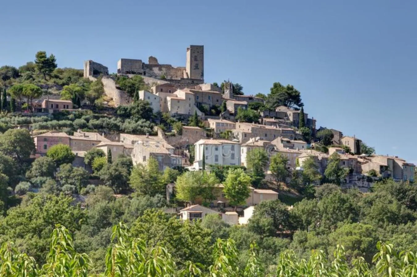 Nearby landmark in Les Cerises