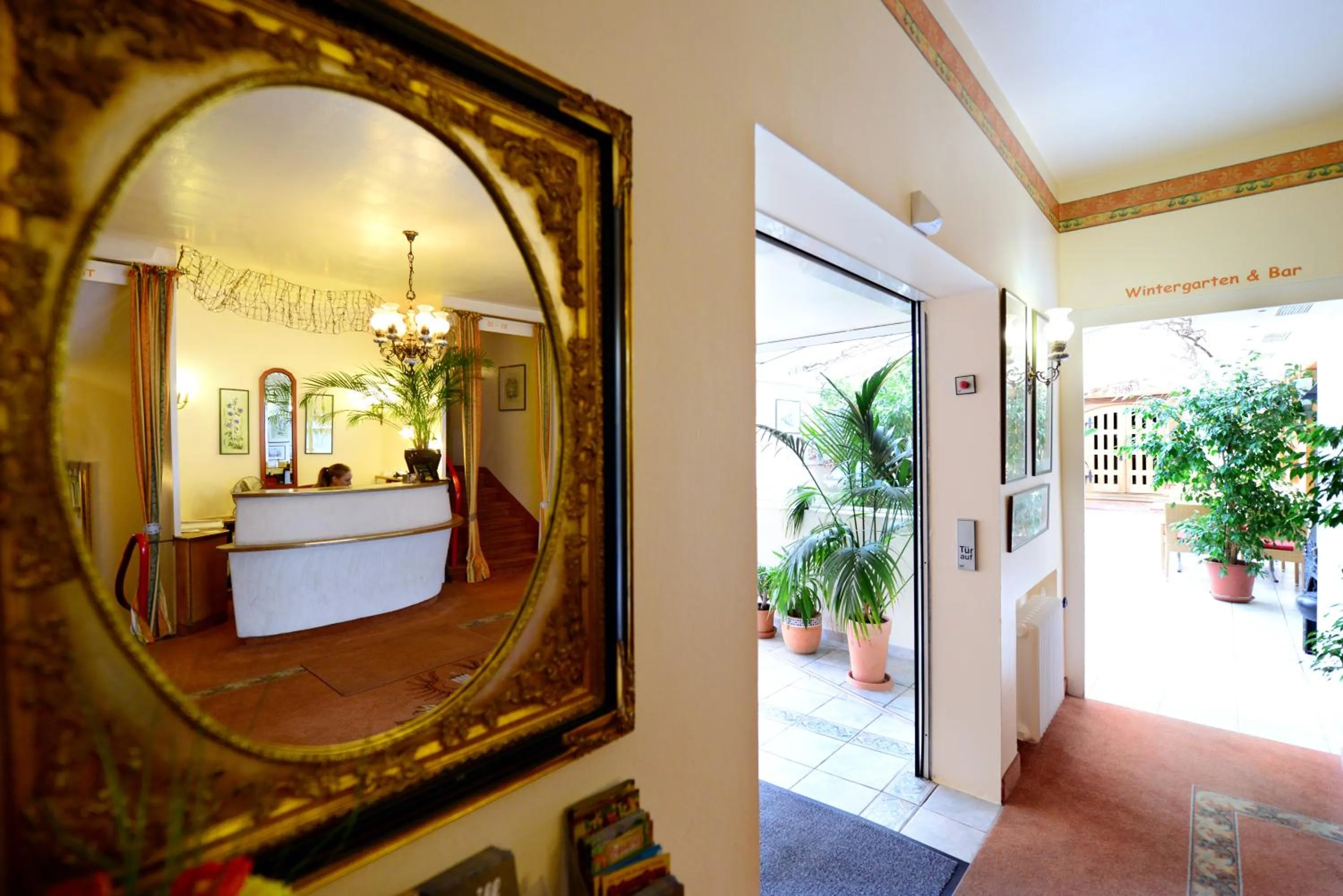 Lobby or reception in Hotel Hohenstaufen