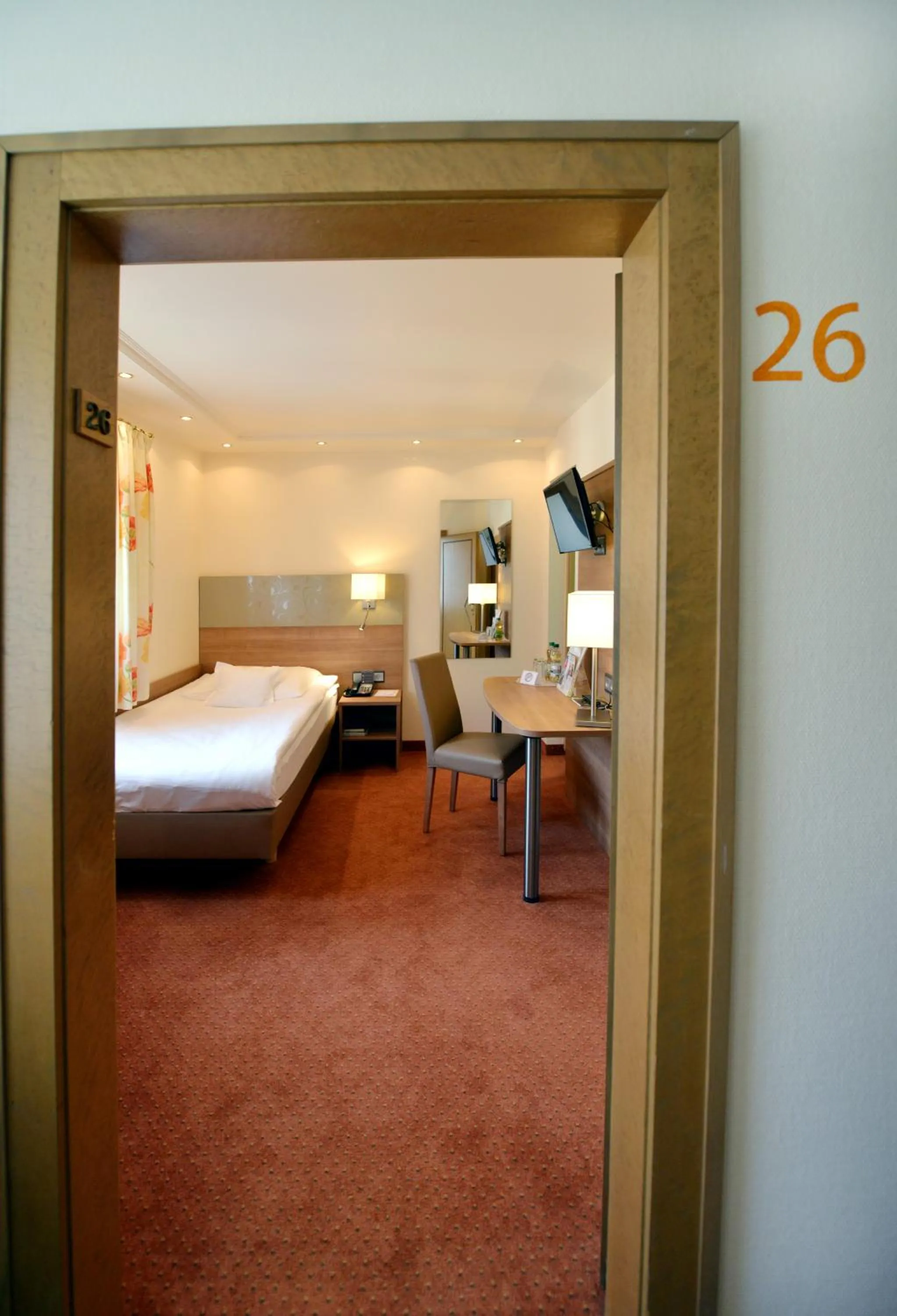 Other, Bed in Hotel Hohenstaufen