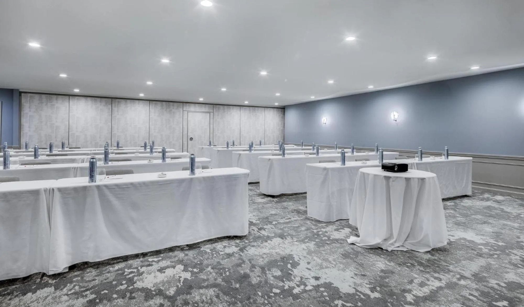 Meeting/conference room in Red Jacket Beach Resort