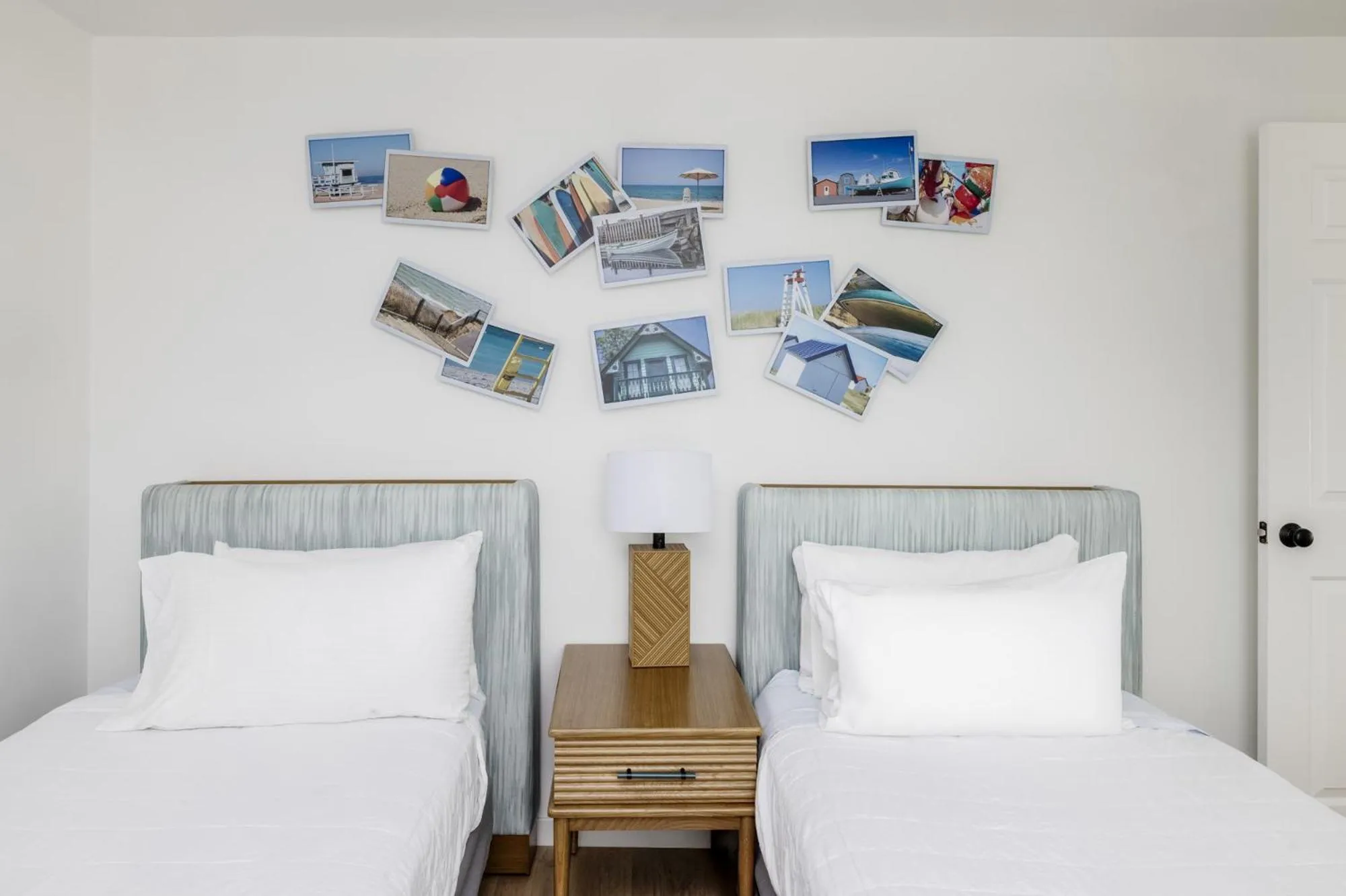 Bedroom, Bed in Red Jacket Beach Resort
