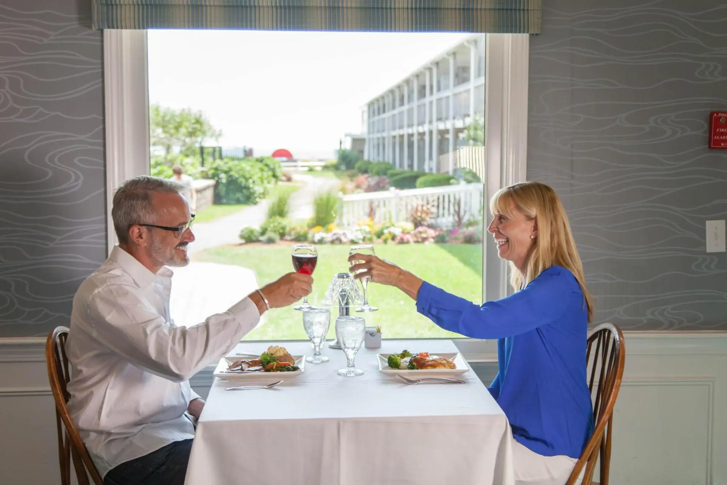 Restaurant/places to eat in Red Jacket Beach Resort Restaurant/places to eat in Red Jacket Beach Resort