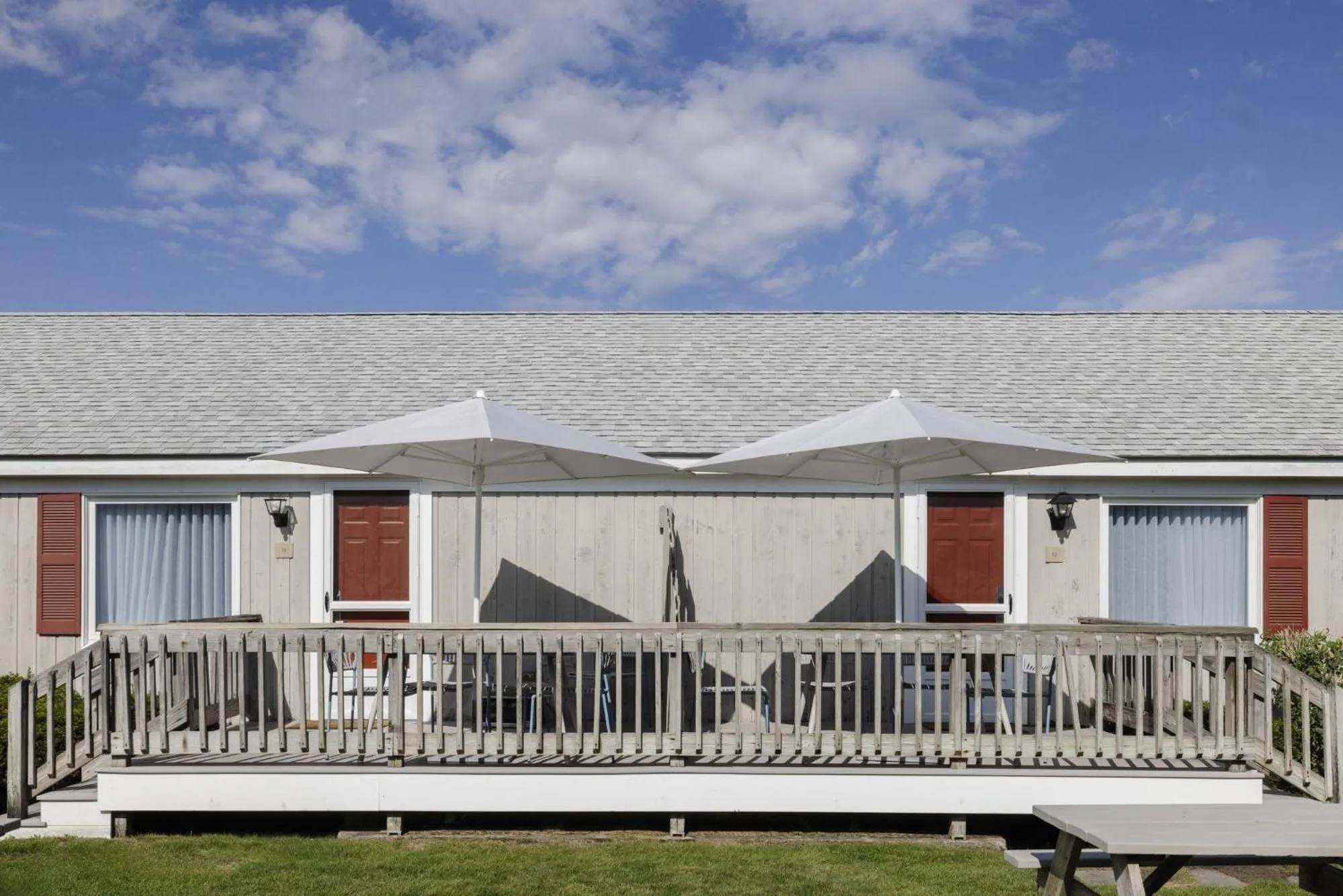 Photo of the whole room in Red Jacket Beach Resort