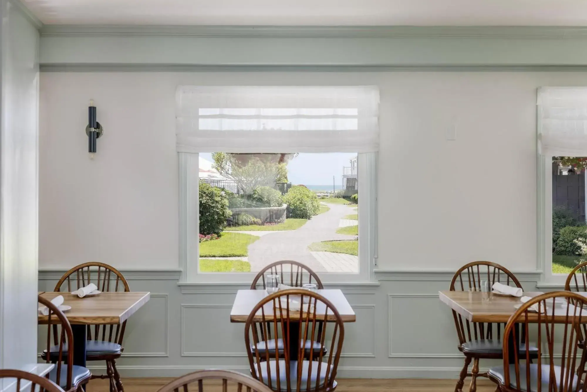 Restaurant/places to eat in Red Jacket Beach Resort Restaurant/places to eat in Red Jacket Beach Resort