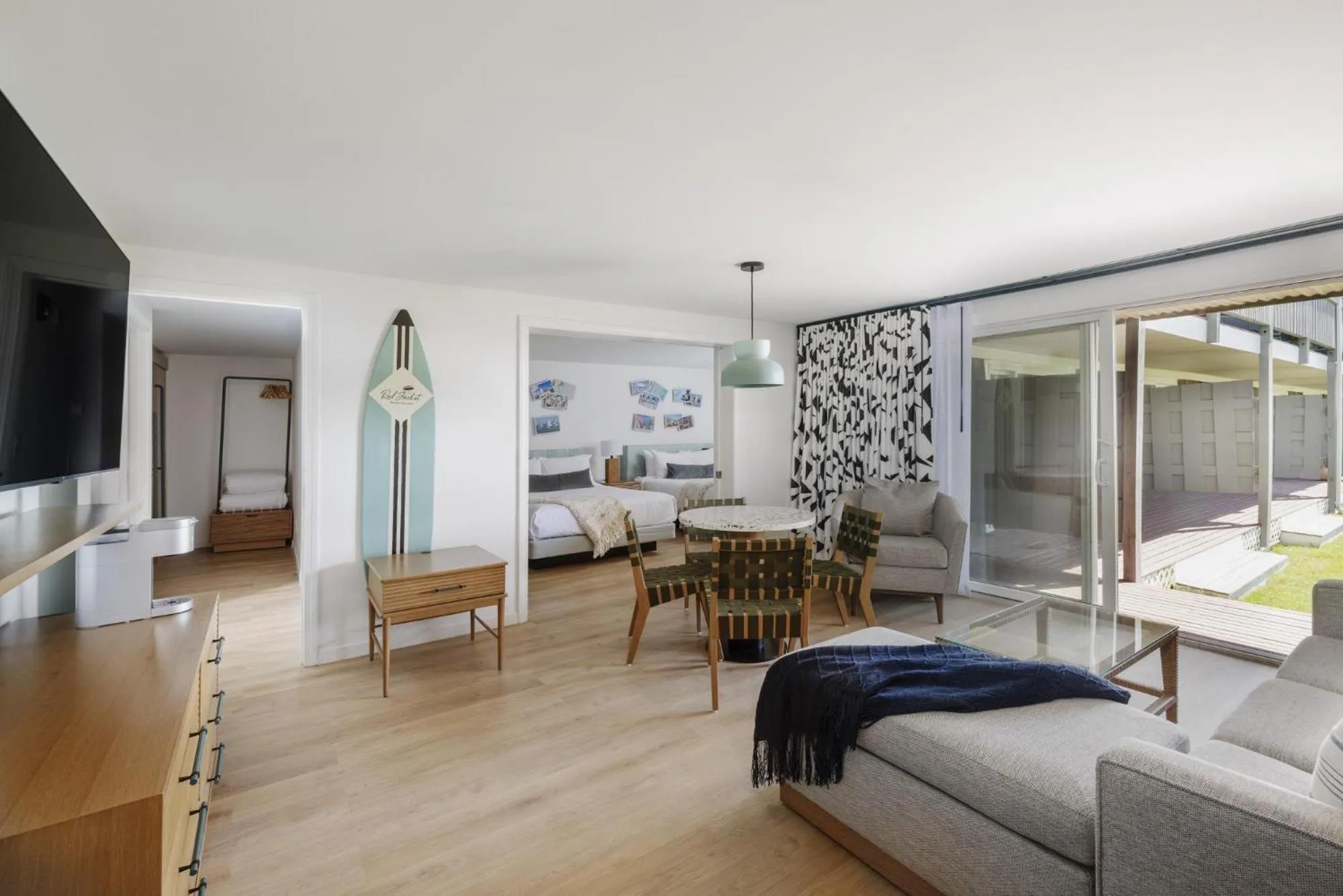 Photo of the whole room, Bed in Red Jacket Beach Resort