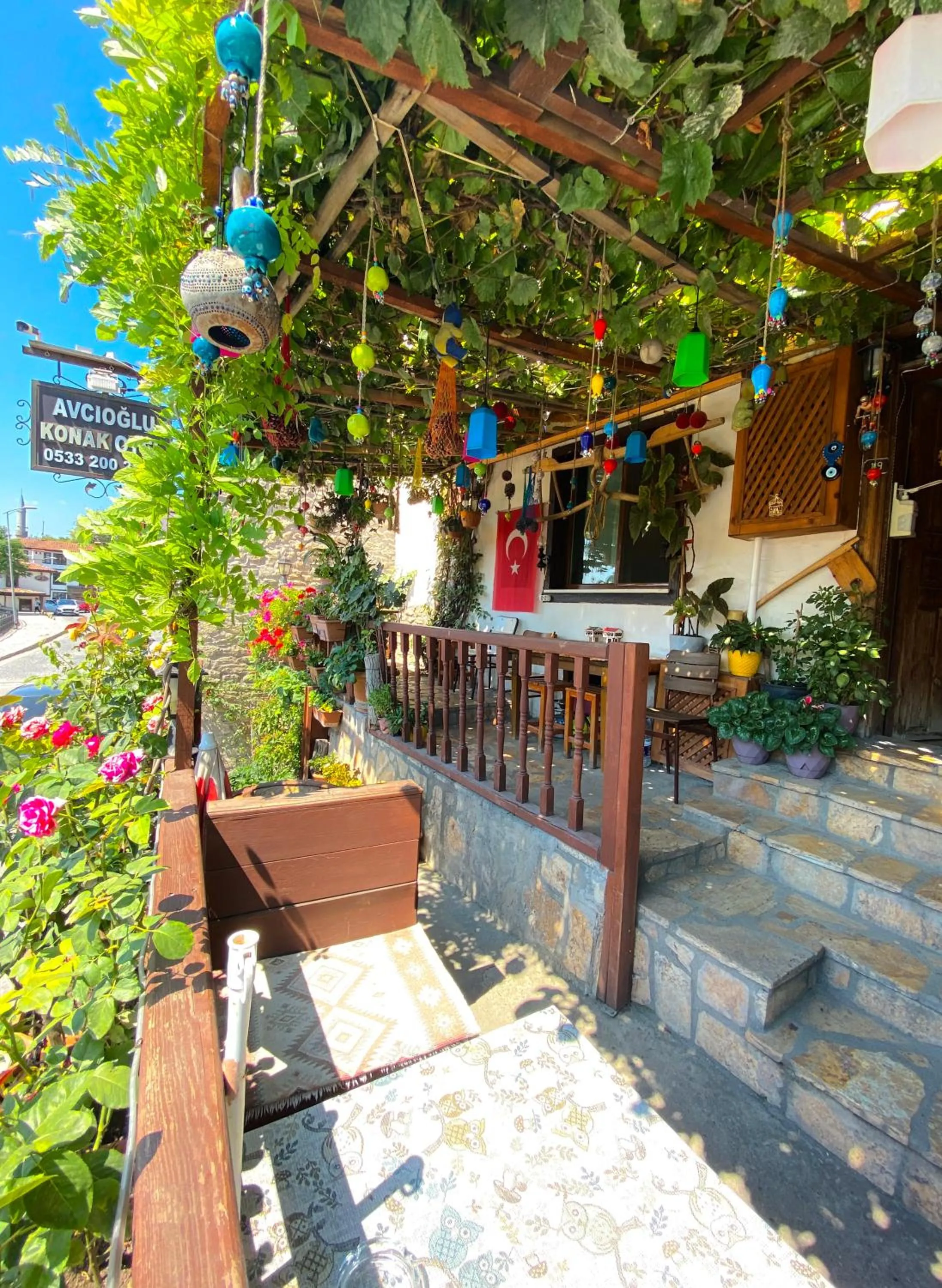 Patio in Avcıoğlu Konak Otel