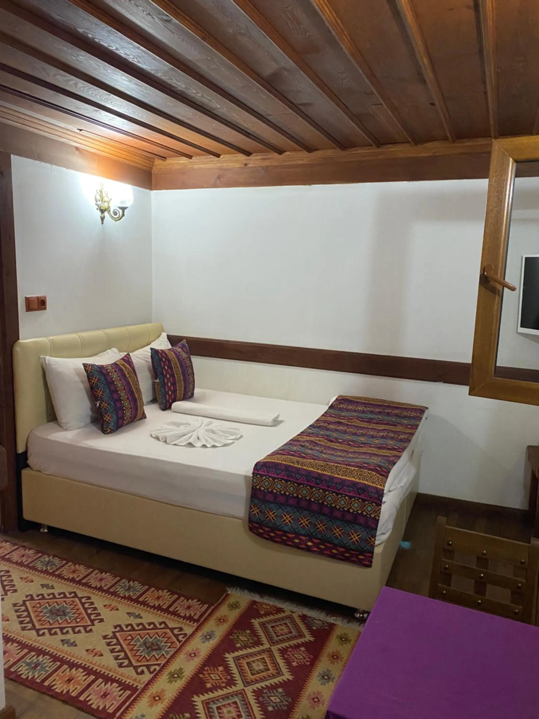 Bed in Avcıoğlu Konak Otel