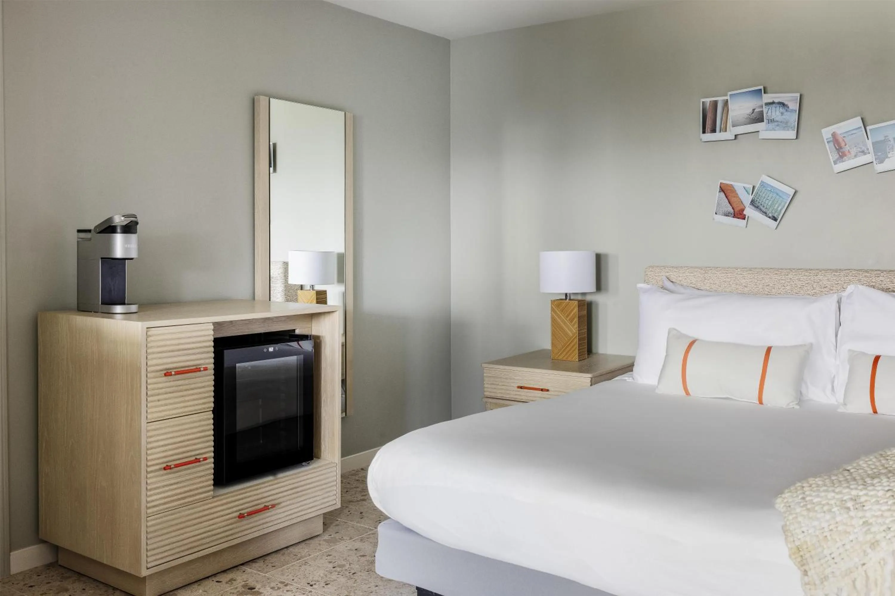 Bedroom, Bed in Blue Water Resort