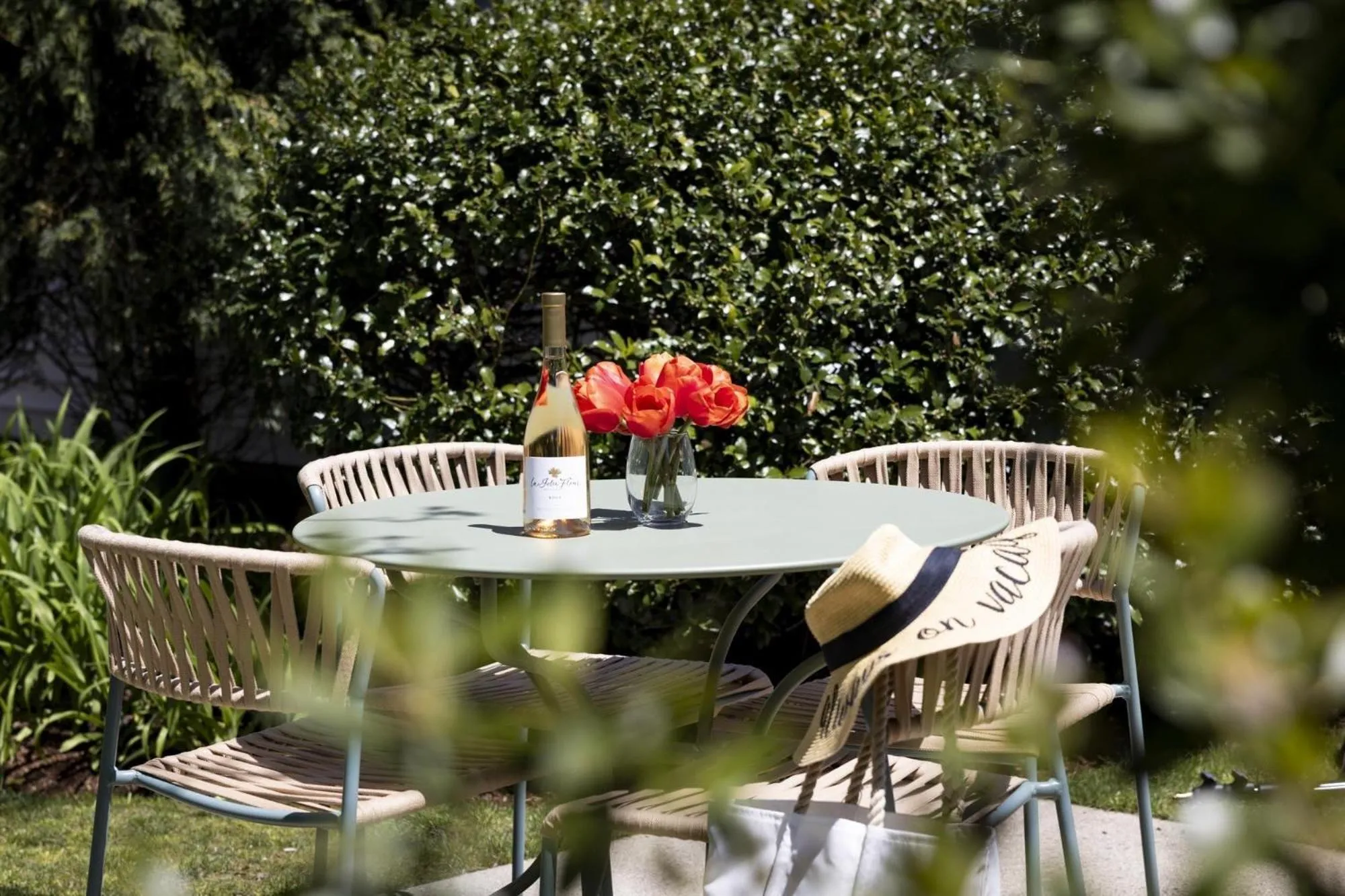 Food and drinks in Blue Water Resort