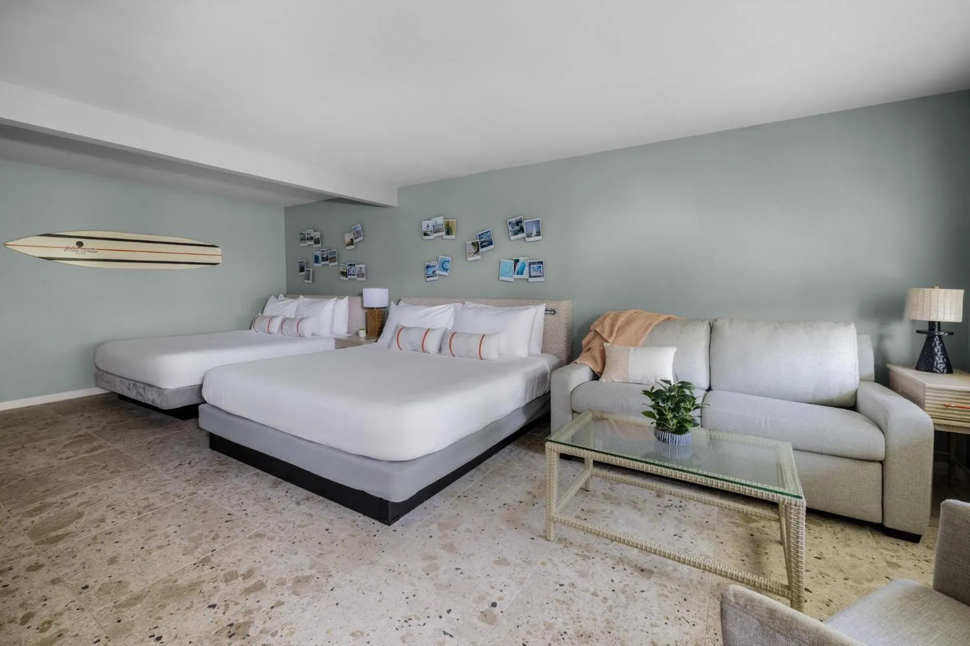 Bedroom, Bed in Blue Water Resort