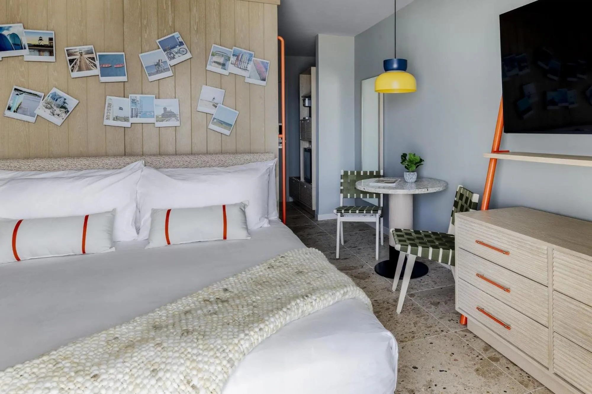 Bedroom, Bed in Blue Water Resort