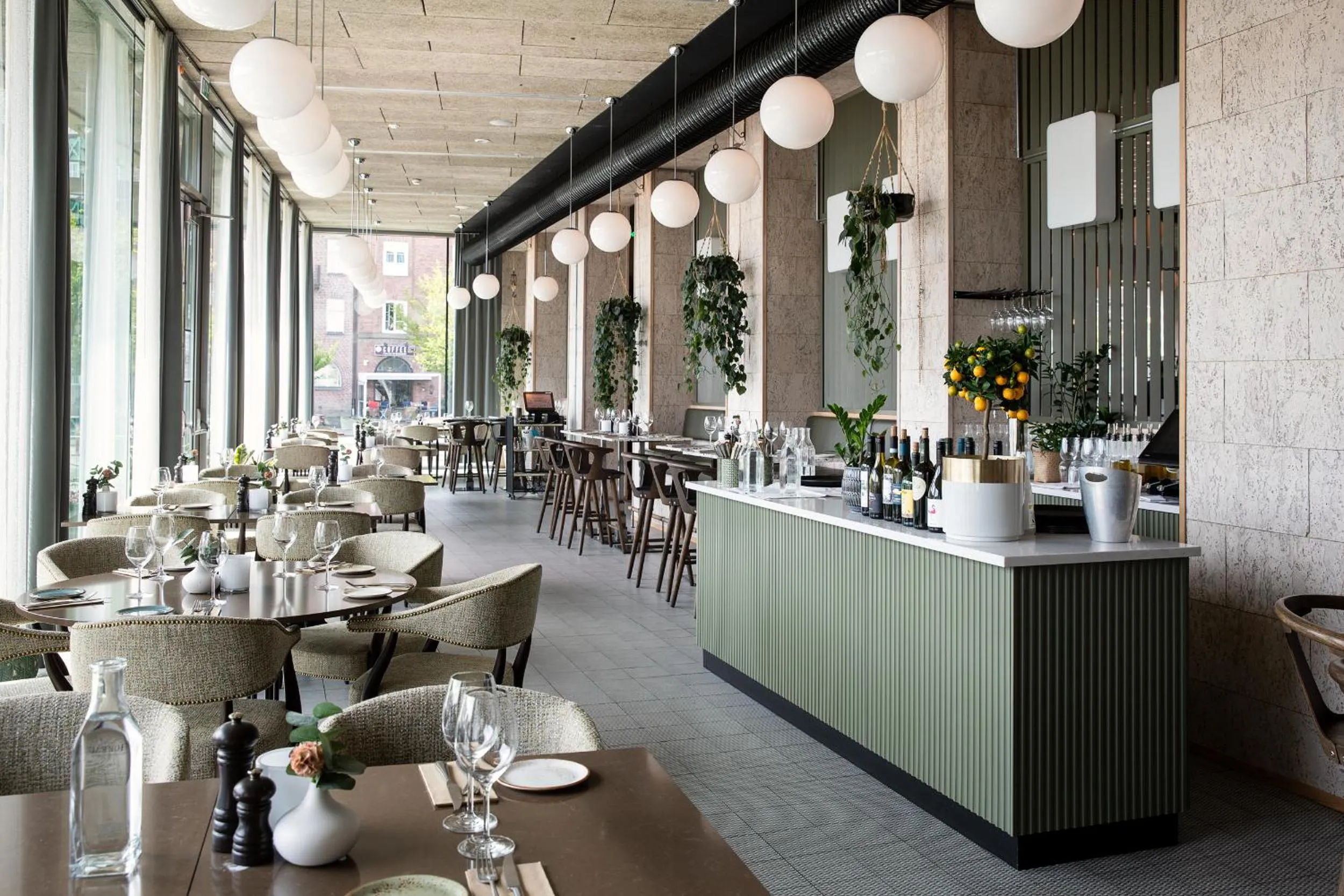 Restaurant/places to eat in Gothia Towers & Upper House