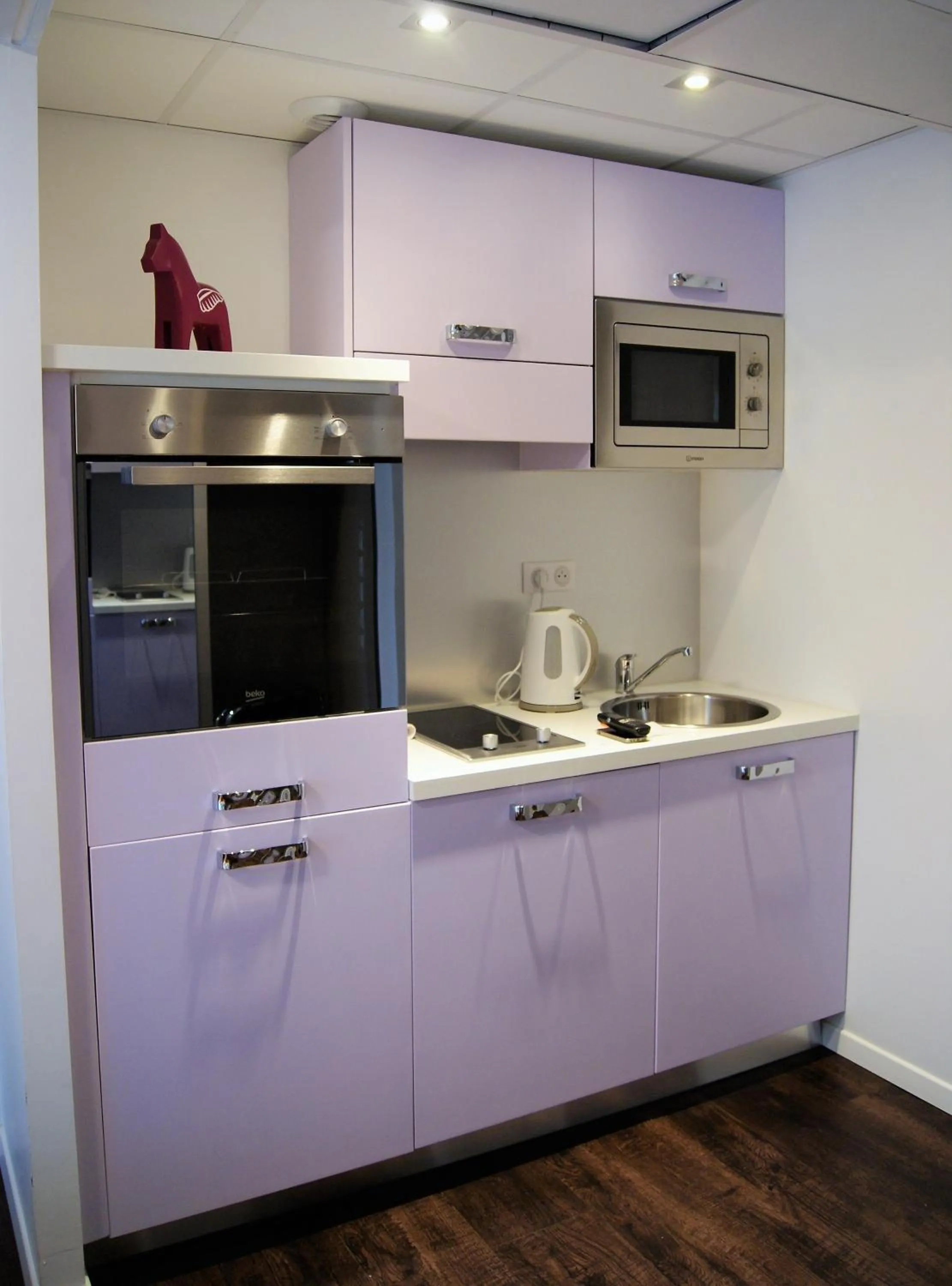 Kitchen or kitchenette in Appart' Hotel La Girafe Marseille Est - Porte d'Aubagne