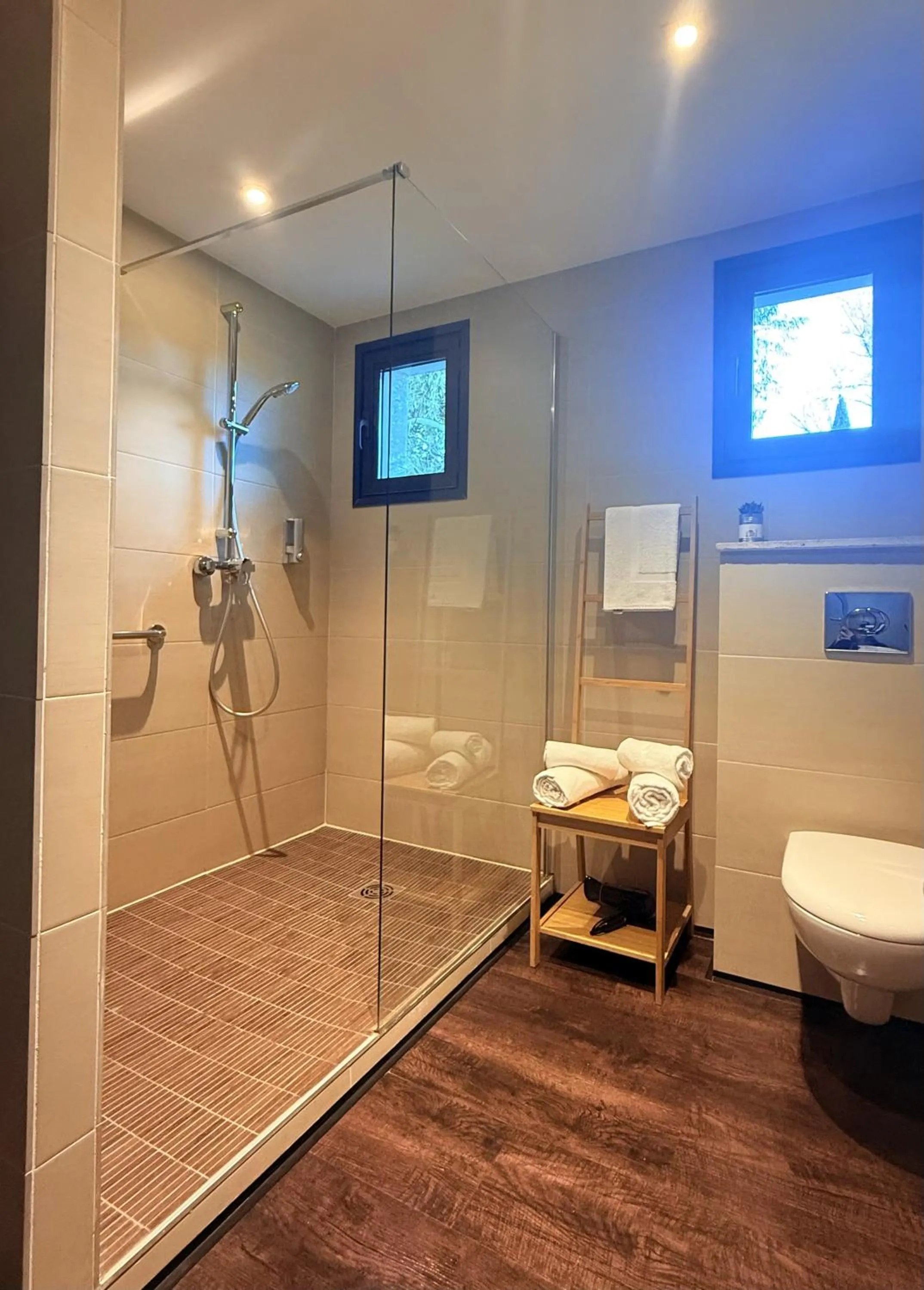 Bathroom in Appart' Hotel La Girafe Marseille Est - Porte d'Aubagne