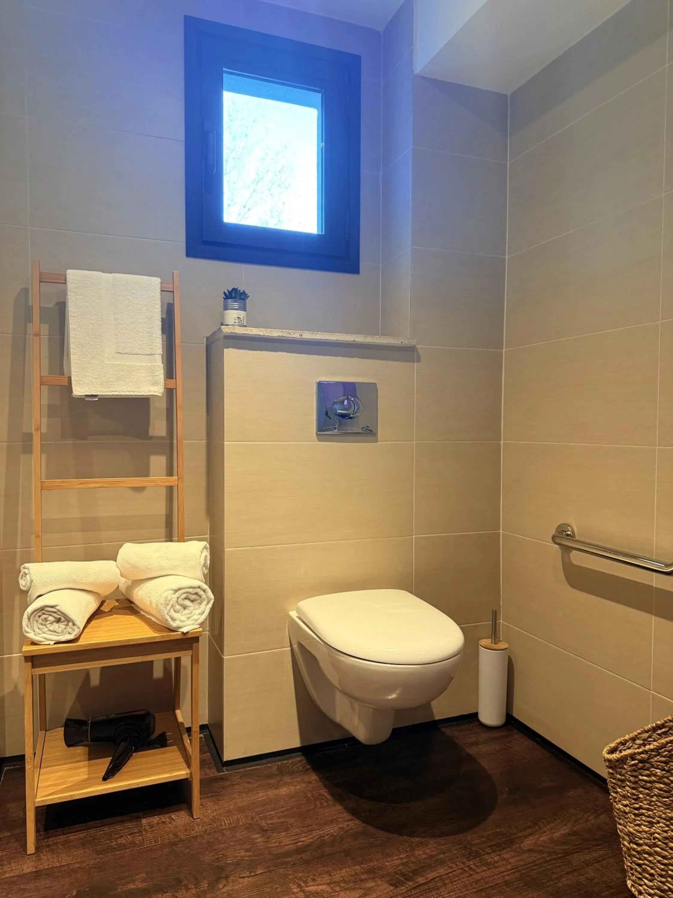 Bathroom in Appart' Hotel La Girafe Marseille Est - Porte d'Aubagne