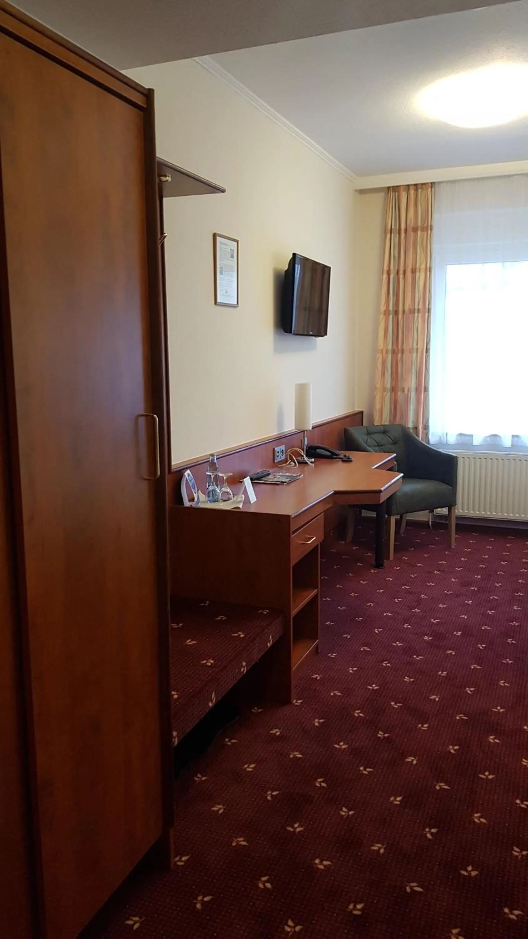 TV and multimedia in Kräuterhotel & Restaurant Heidejäger