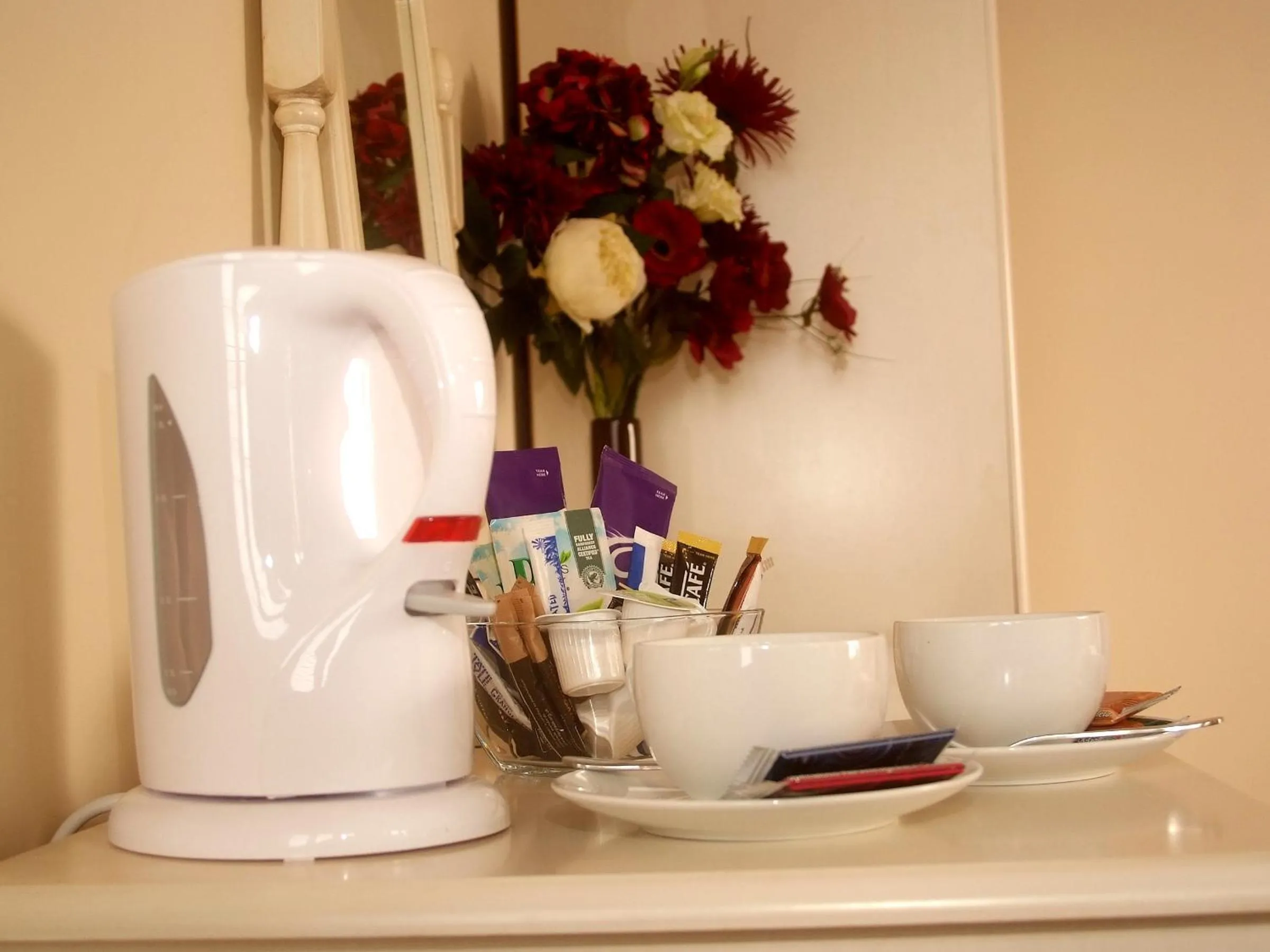 Coffee/tea facilities in Woodhouse Farm Lodge