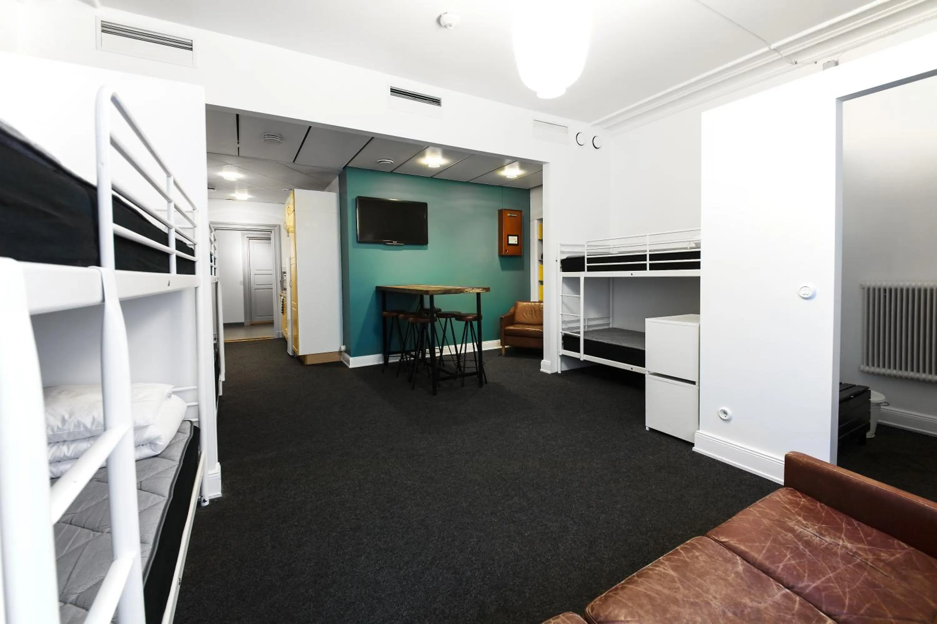 Kitchen or kitchenette in City Backpackers Hostel