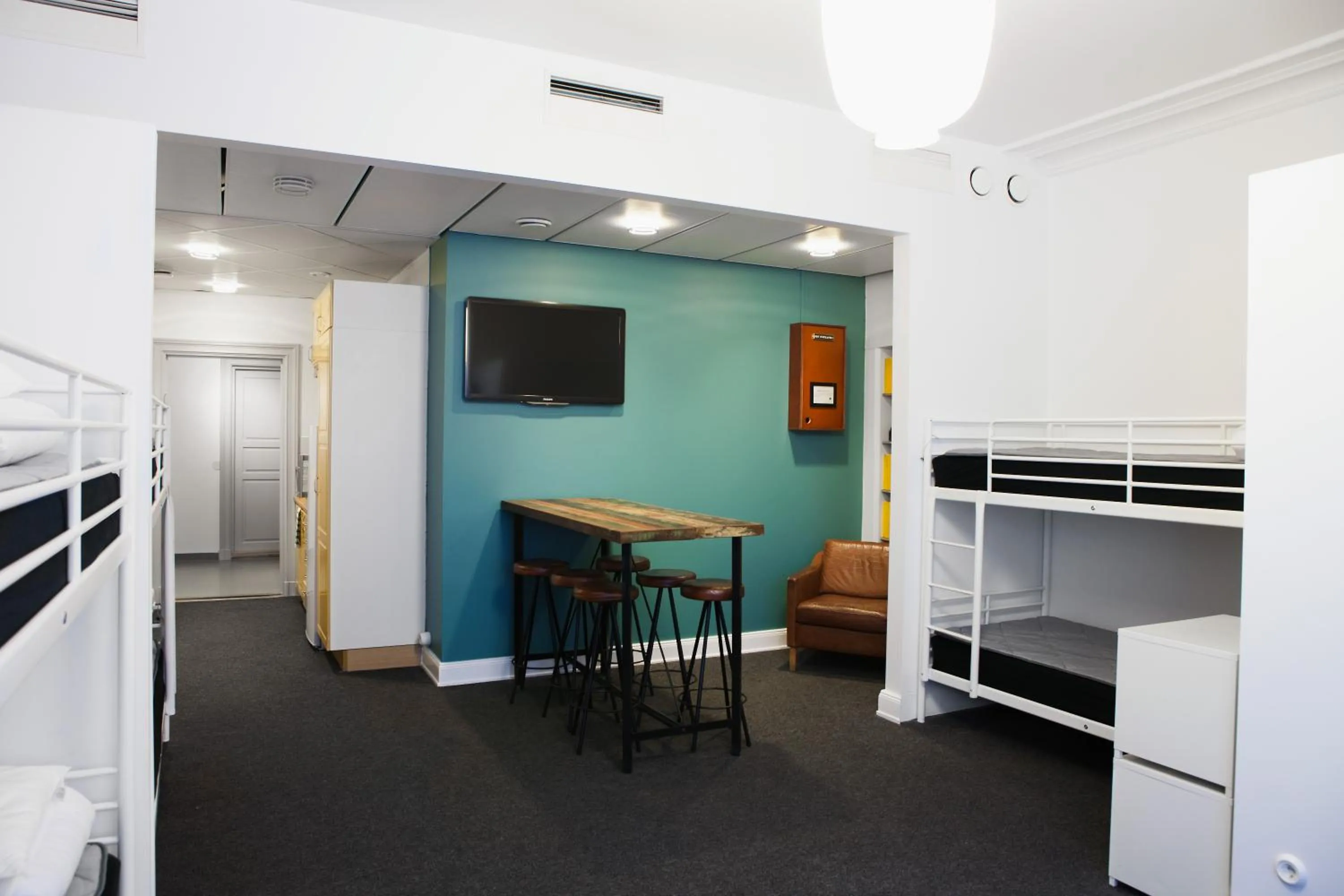 Living room in City Backpackers Hostel