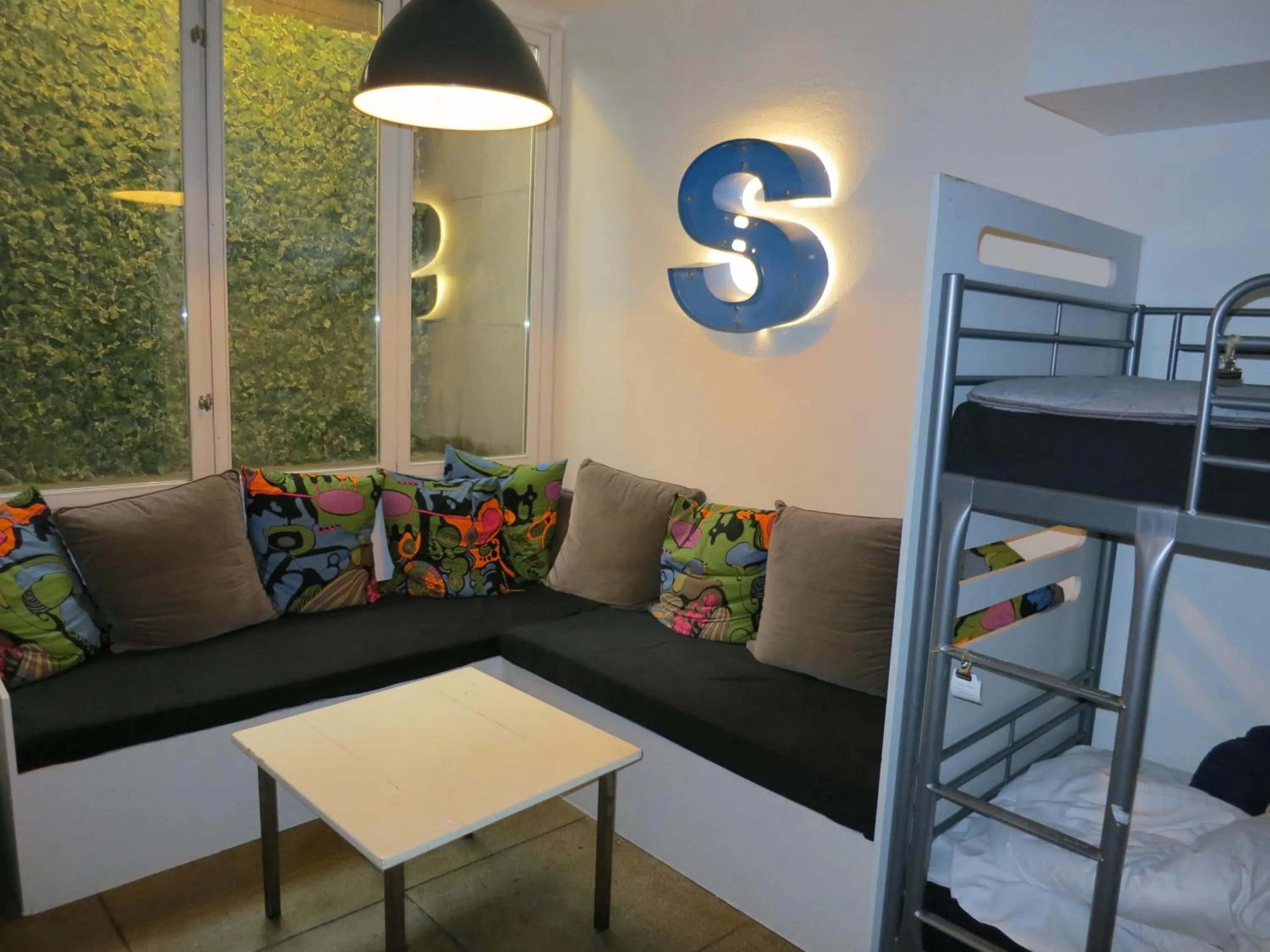 People, Bed in City Backpackers Hostel