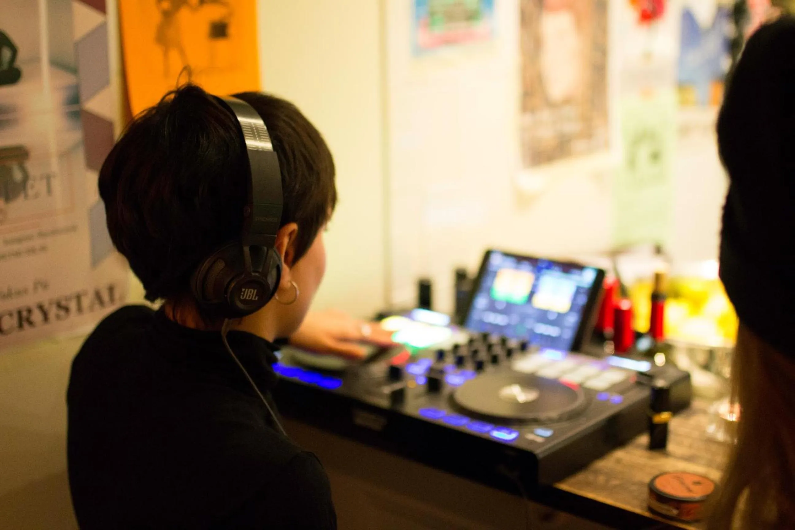 Restaurant/places to eat in City Backpackers Hostel