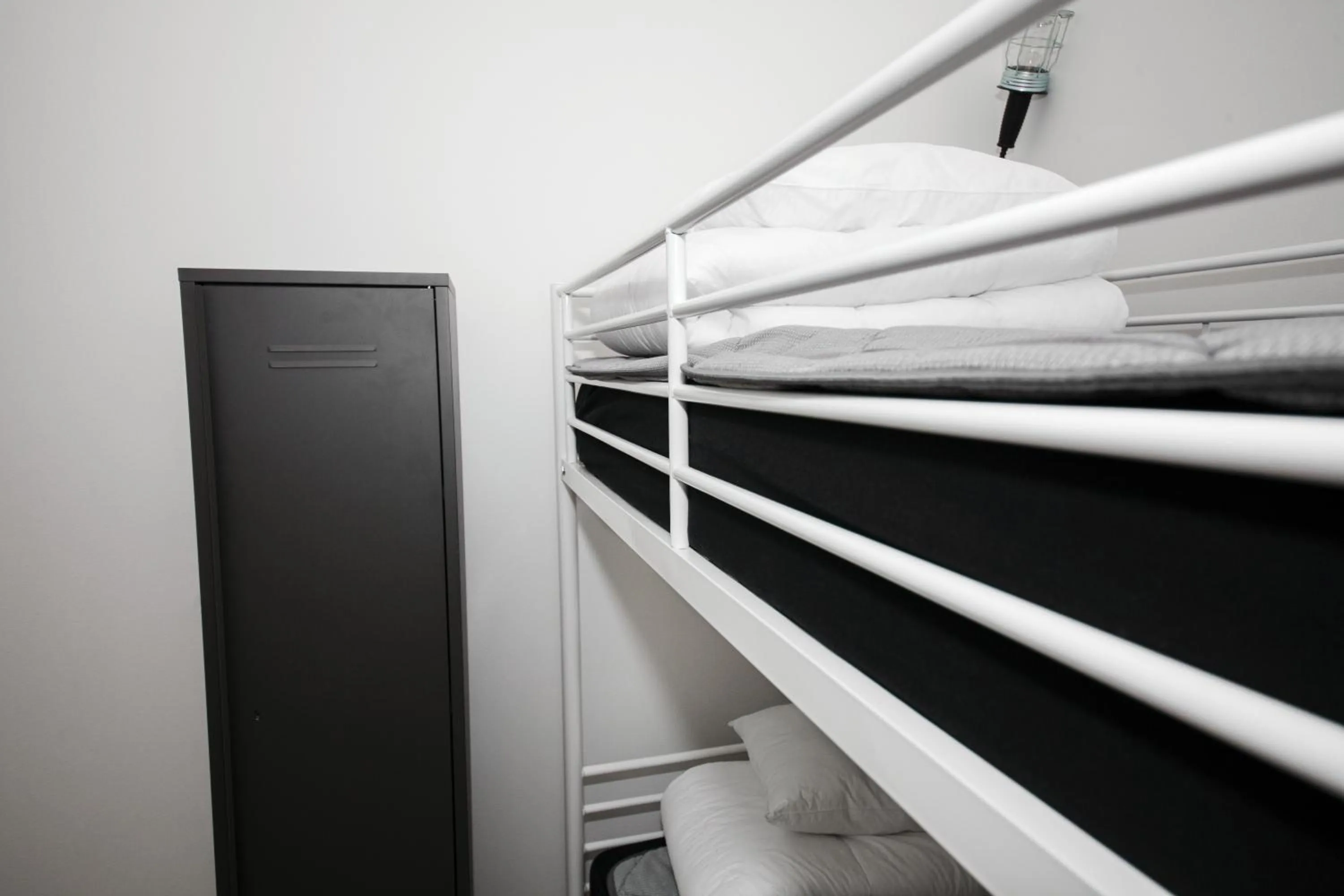 Bedroom, Bed in City Backpackers Hostel