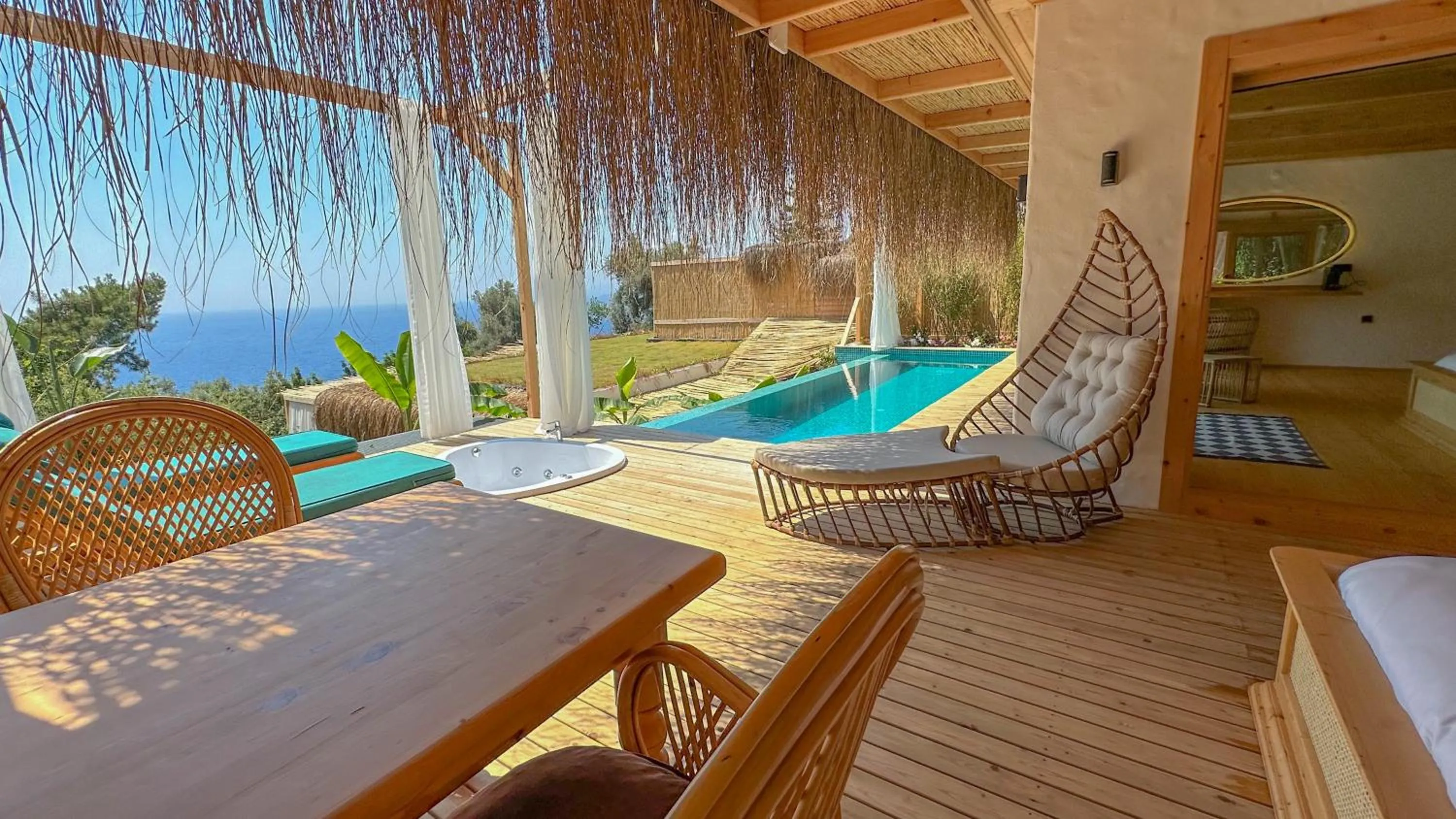 Balcony/Terrace in Seaview Faralya