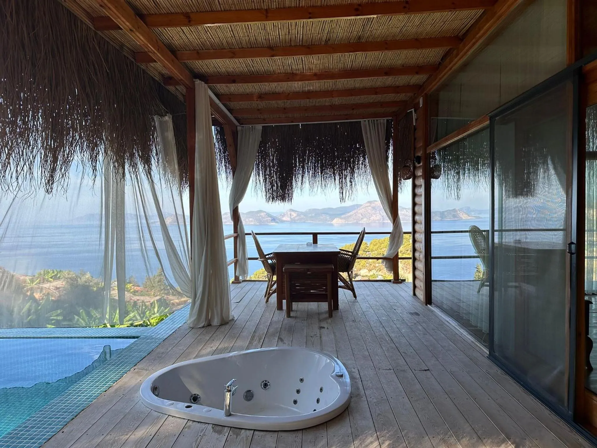 Food in Seaview Faralya