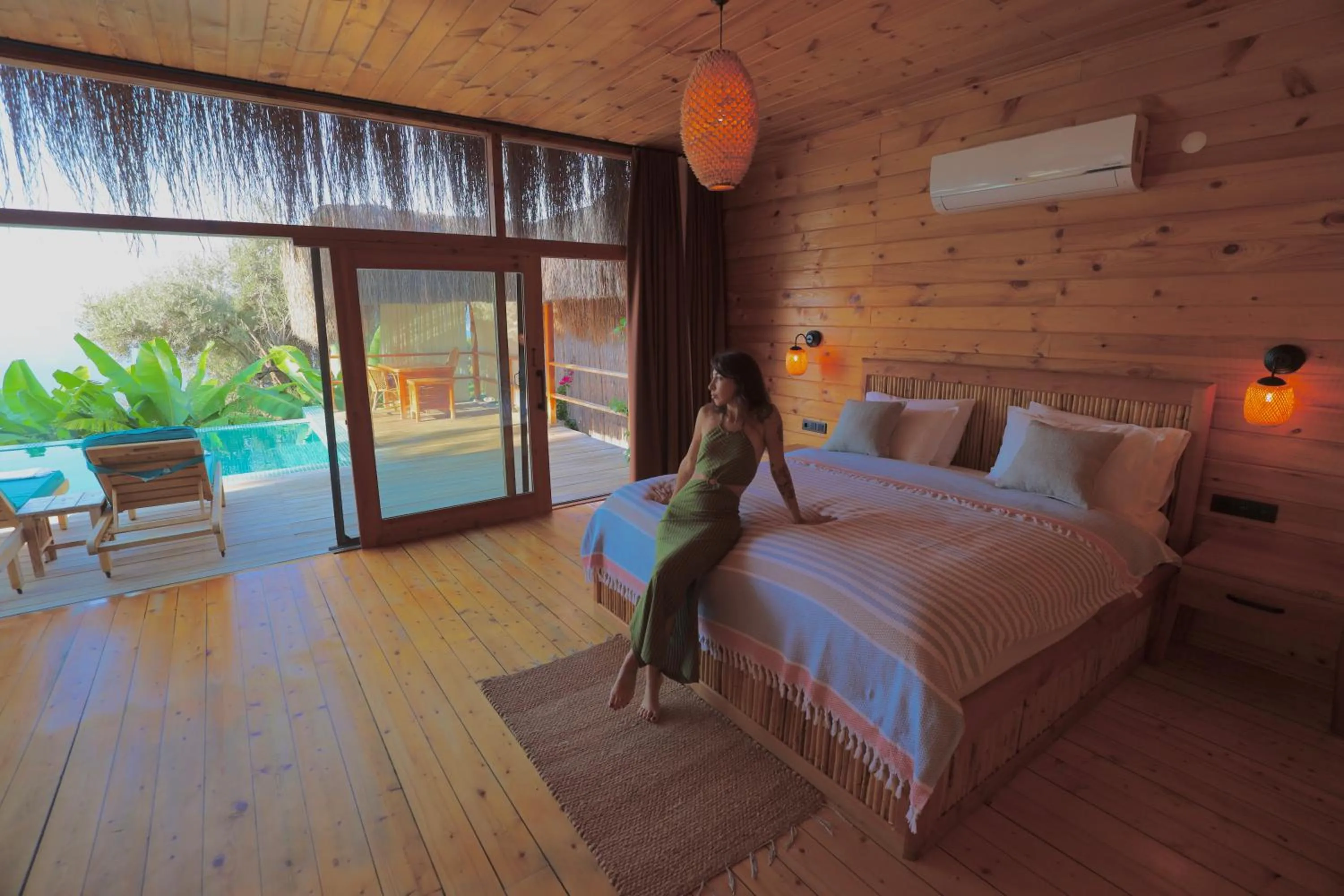 Bed in Seaview Faralya