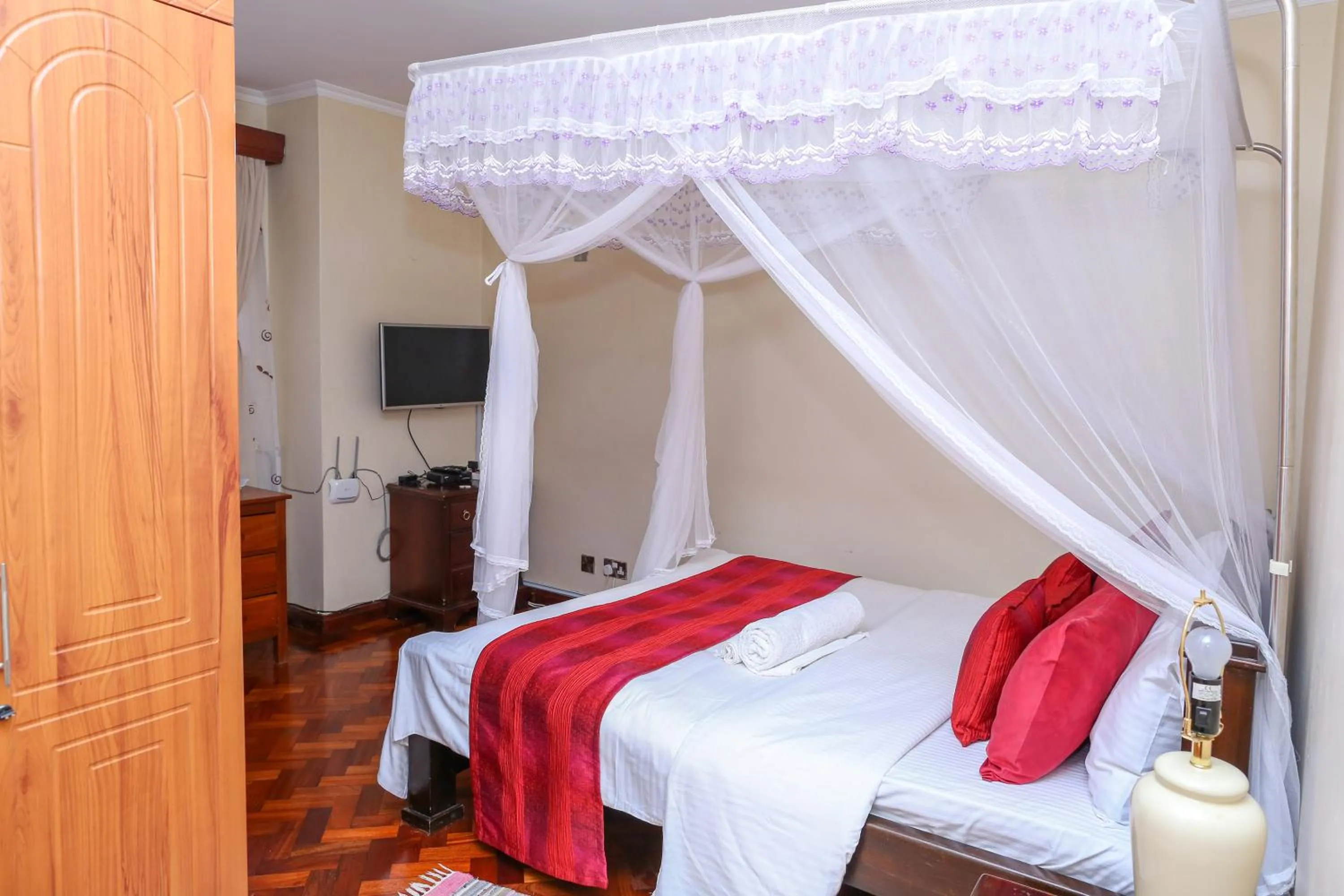 Photo of the whole room, Bed in Orchid Homes, Gigiri