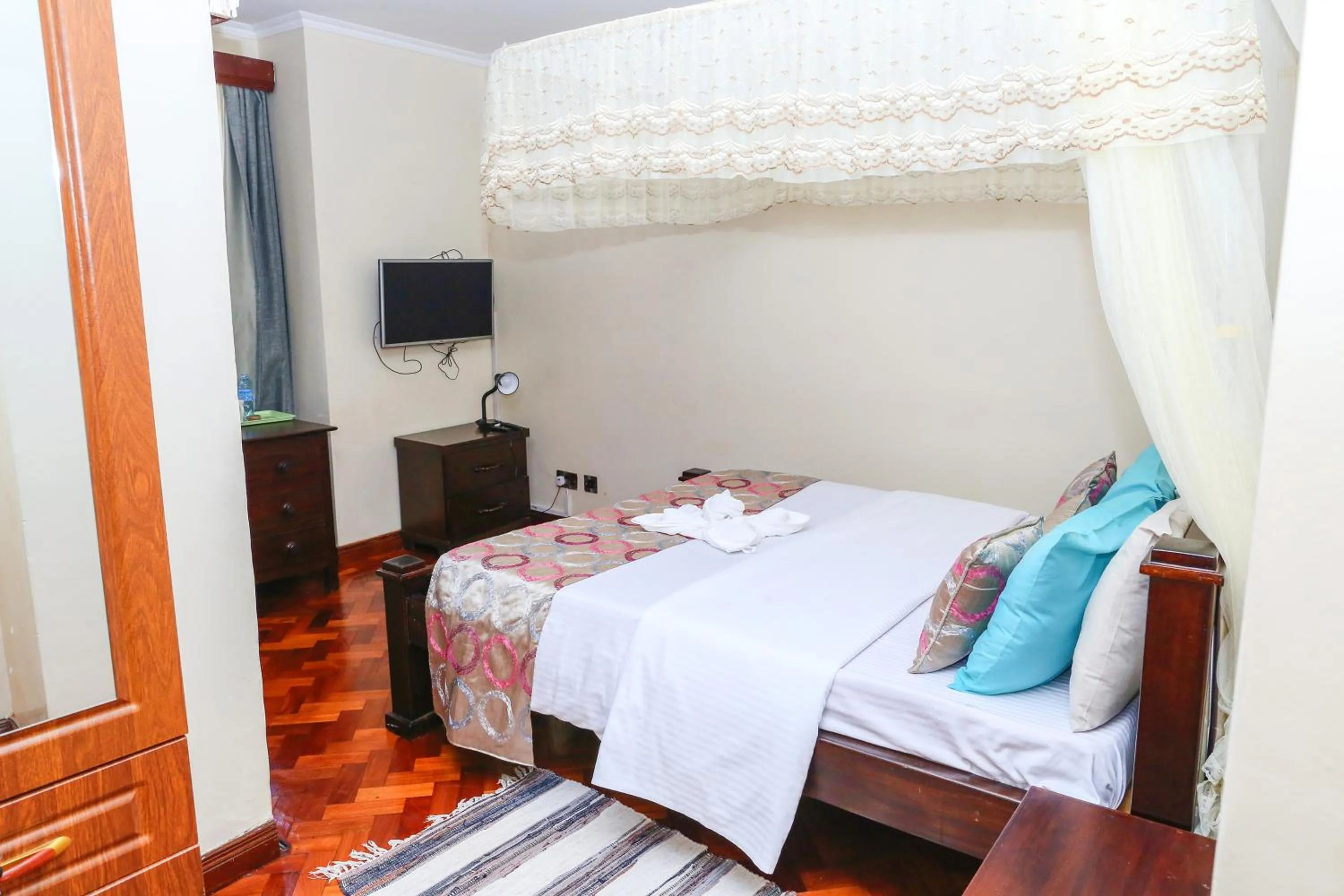 Photo of the whole room, Bed in Orchid Homes, Gigiri