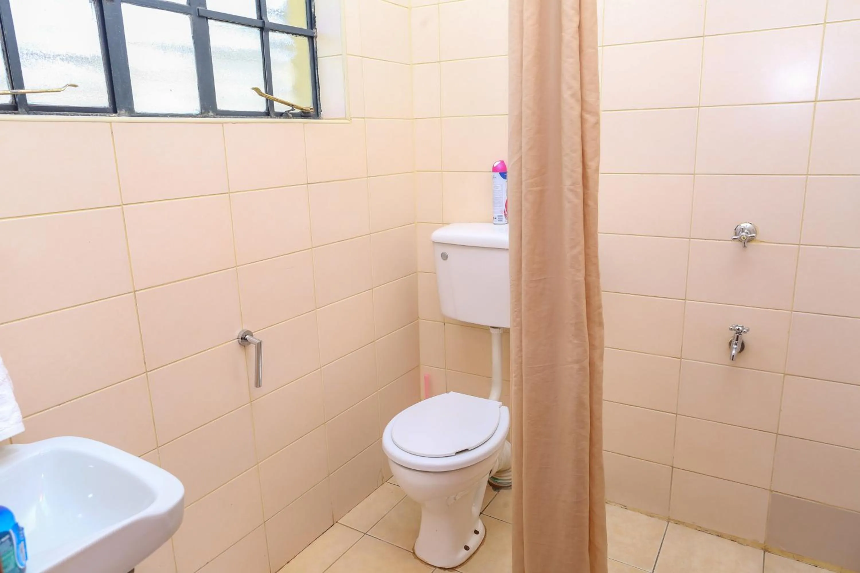 Toilet in Orchid Homes, Gigiri