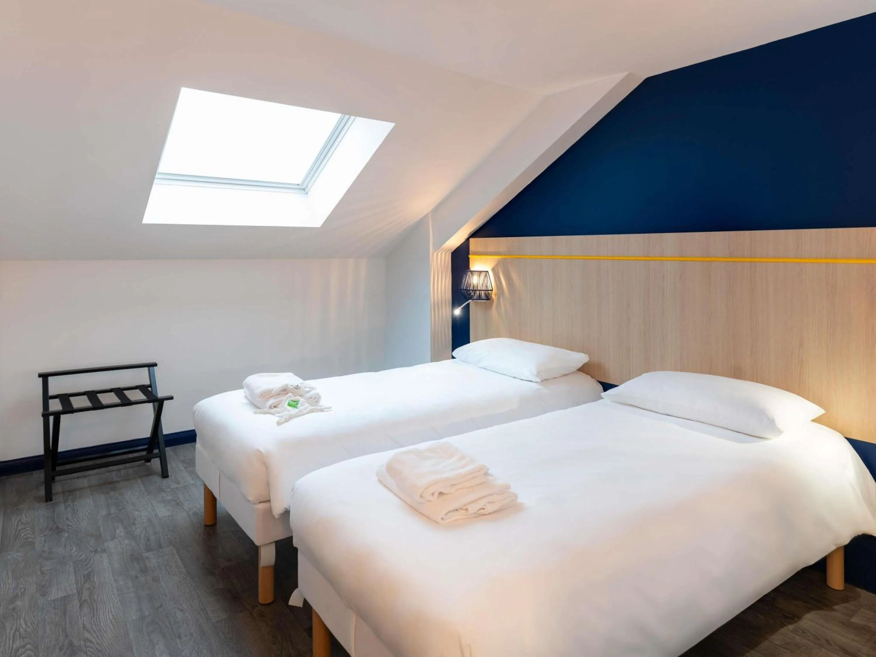 Bedroom, Bed in ibis Styles Morlaix