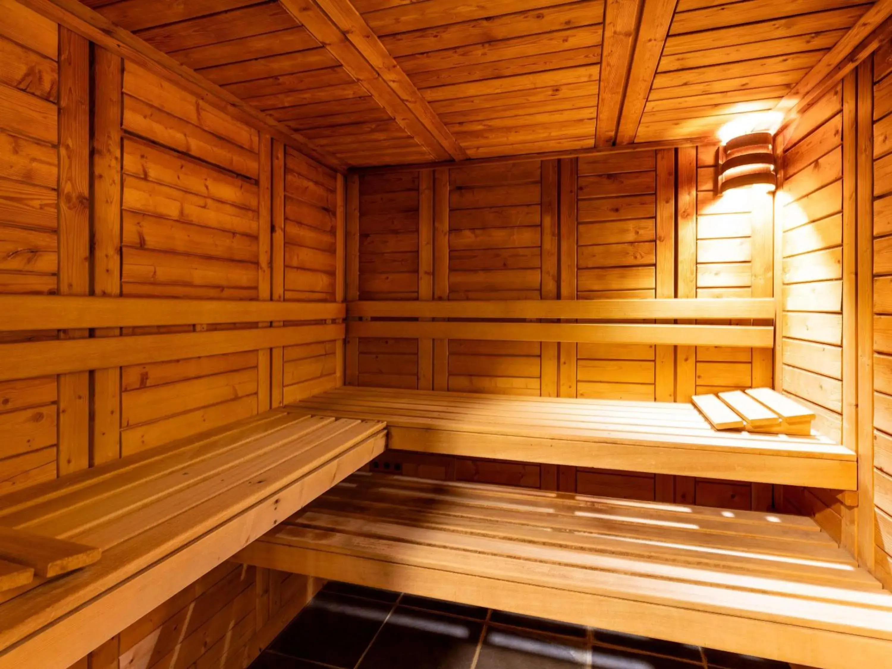 Pool view in ibis Styles Morlaix Pool view in ibis Styles Morlaix