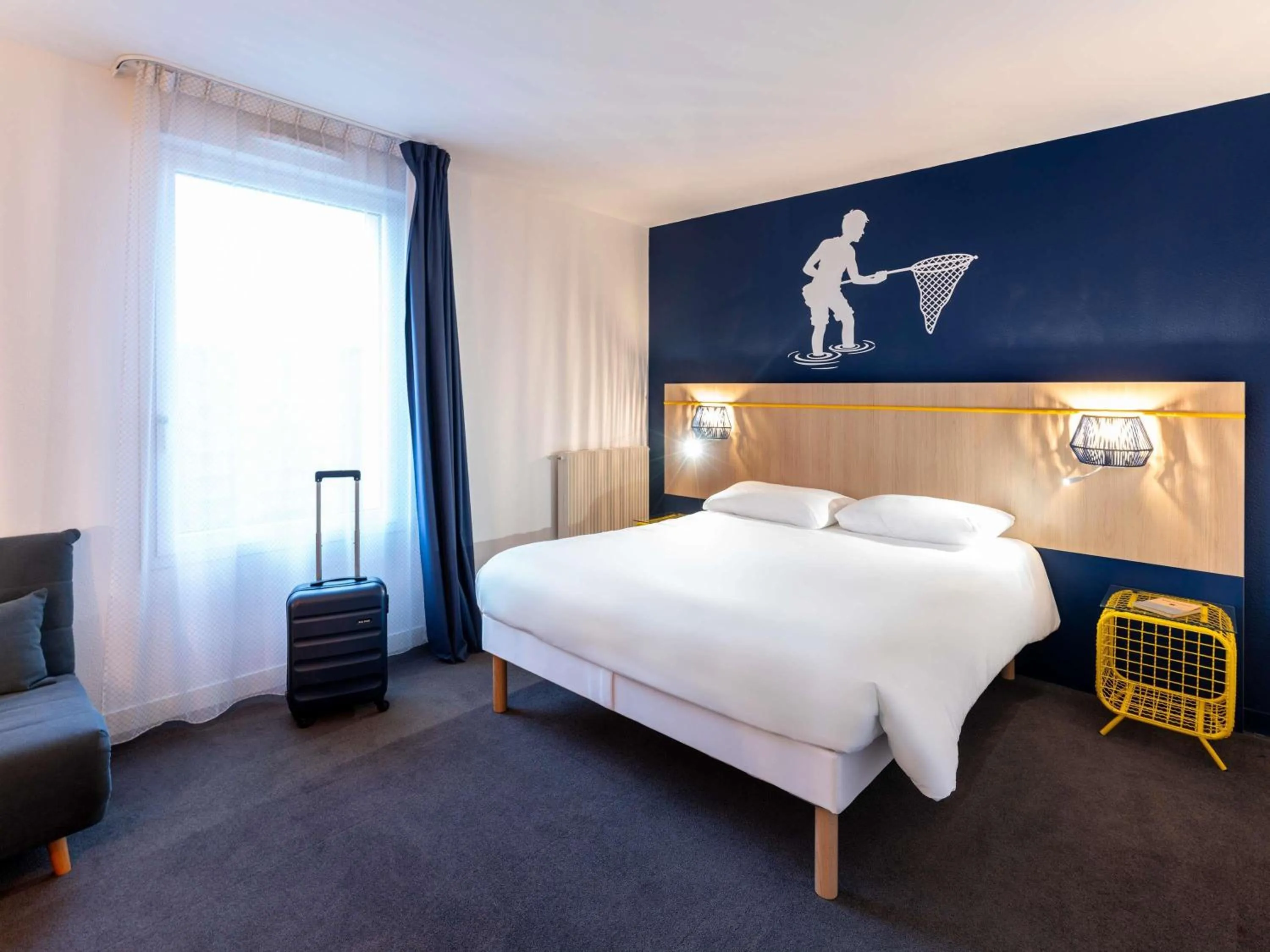 Bedroom, Bed in ibis Styles Morlaix