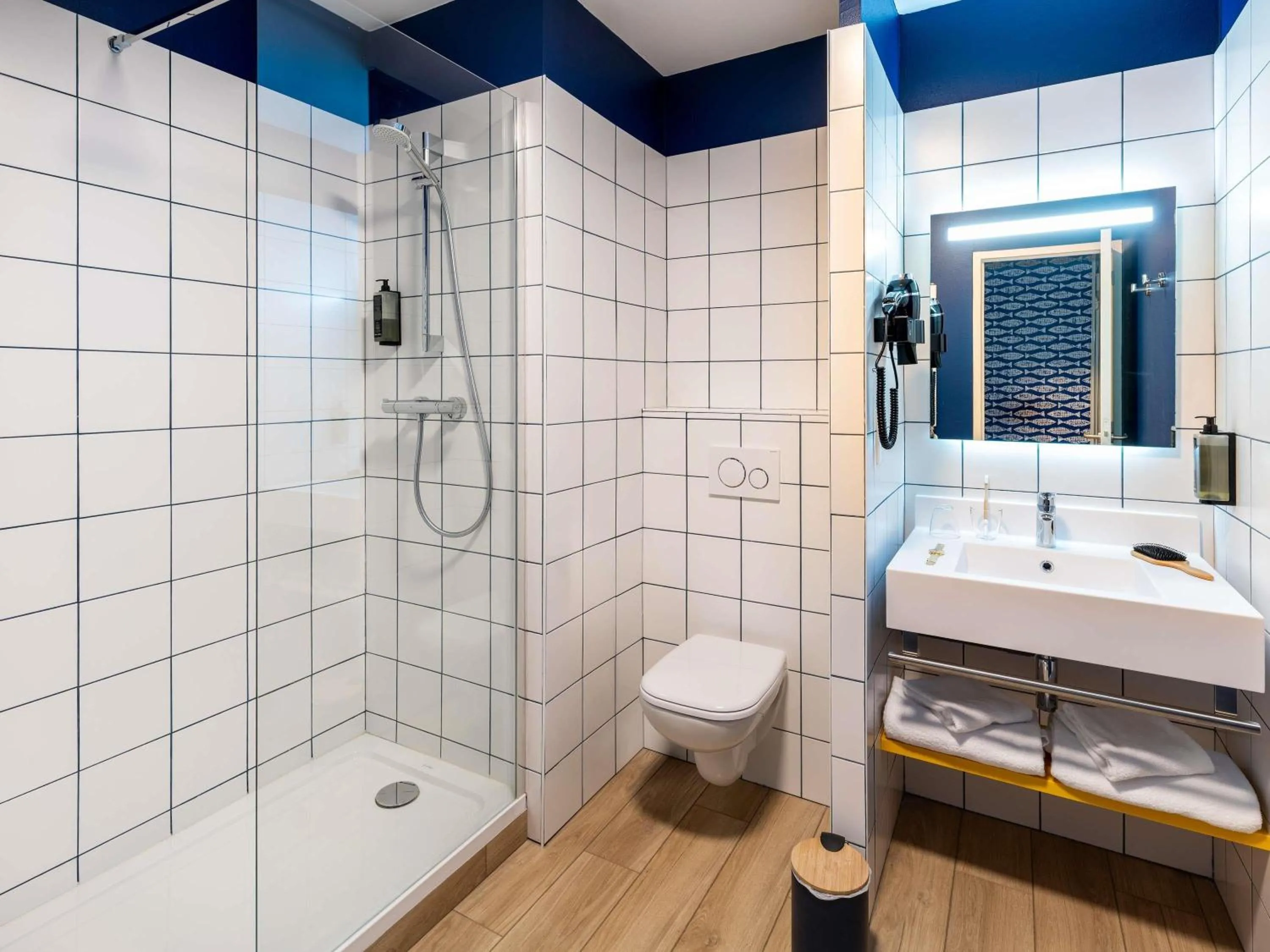 Bedroom in ibis Styles Morlaix