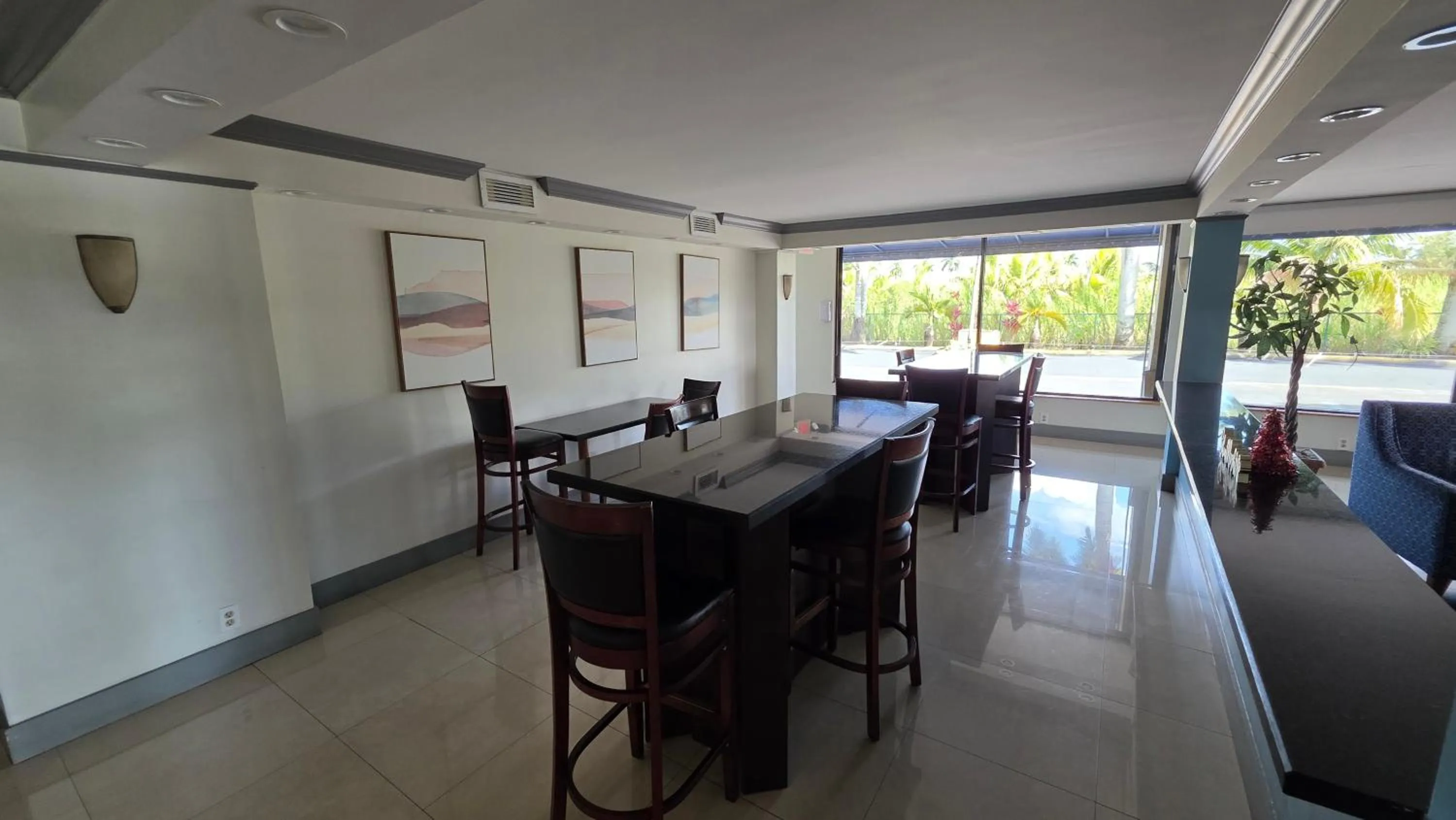 Breakfast in Days Inn by Wyndham Florida City