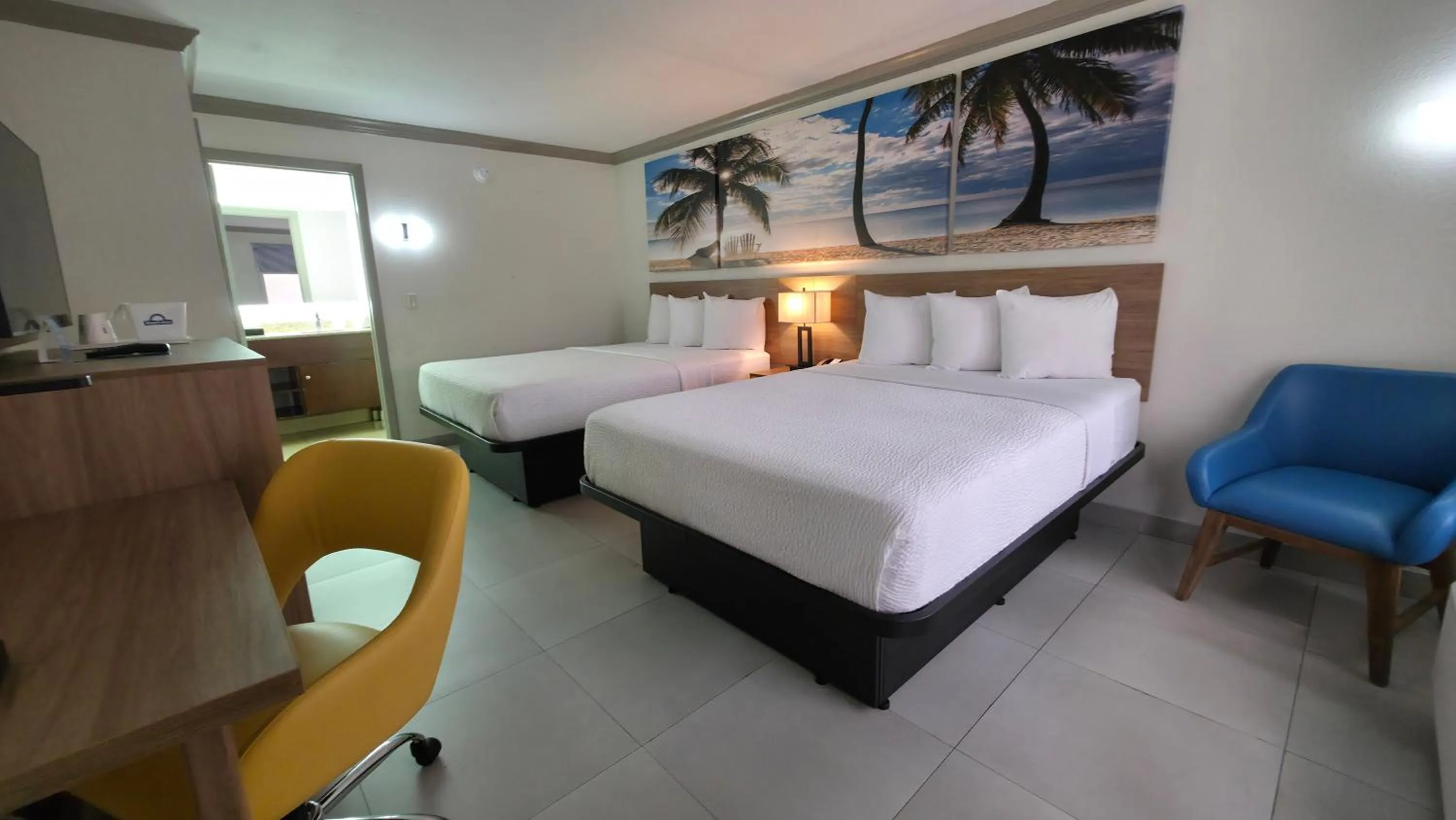 Bed in Days Inn by Wyndham Florida City