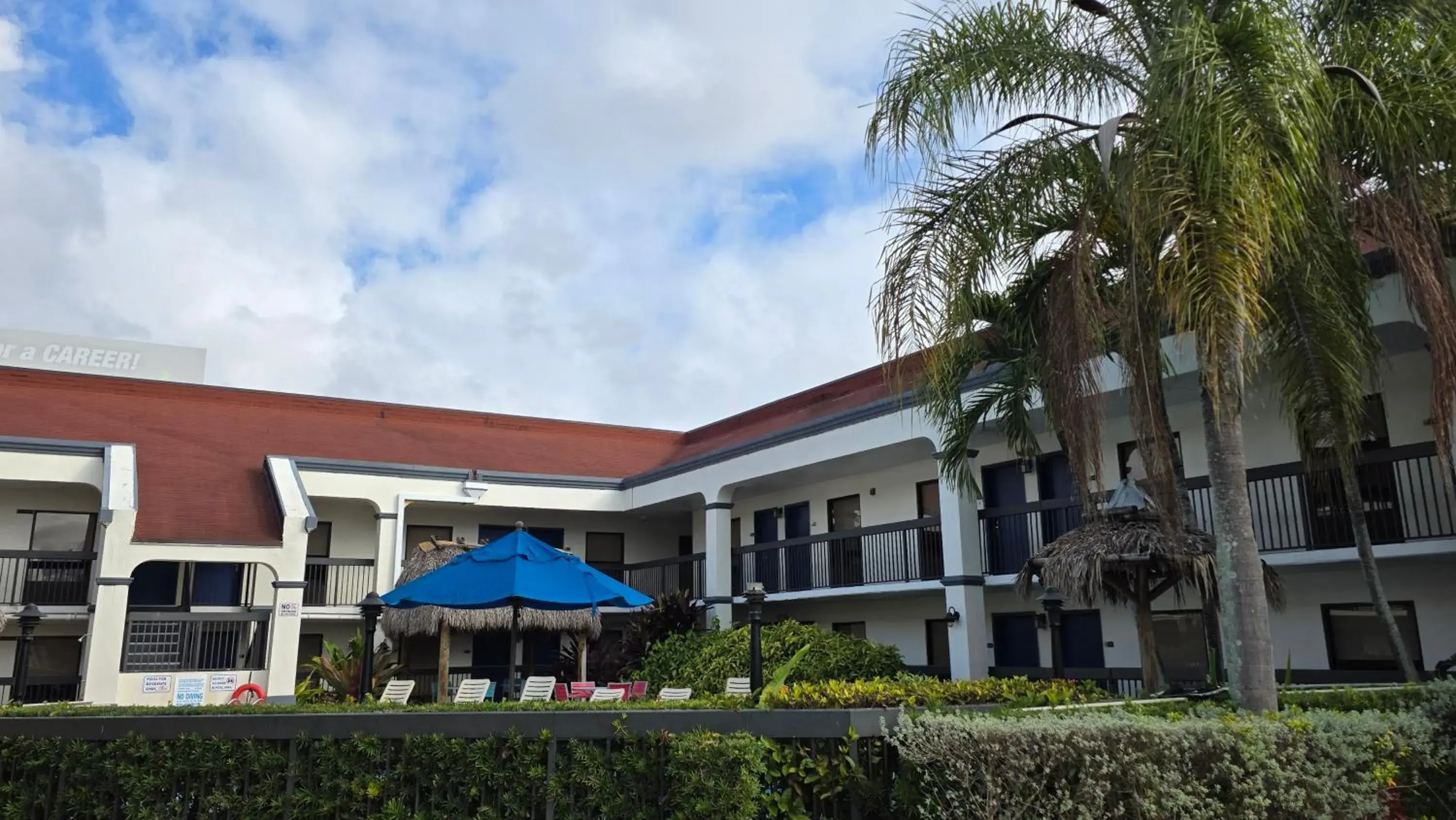 Property building in Days Inn by Wyndham Florida City Property building in Days Inn by Wyndham Florida City