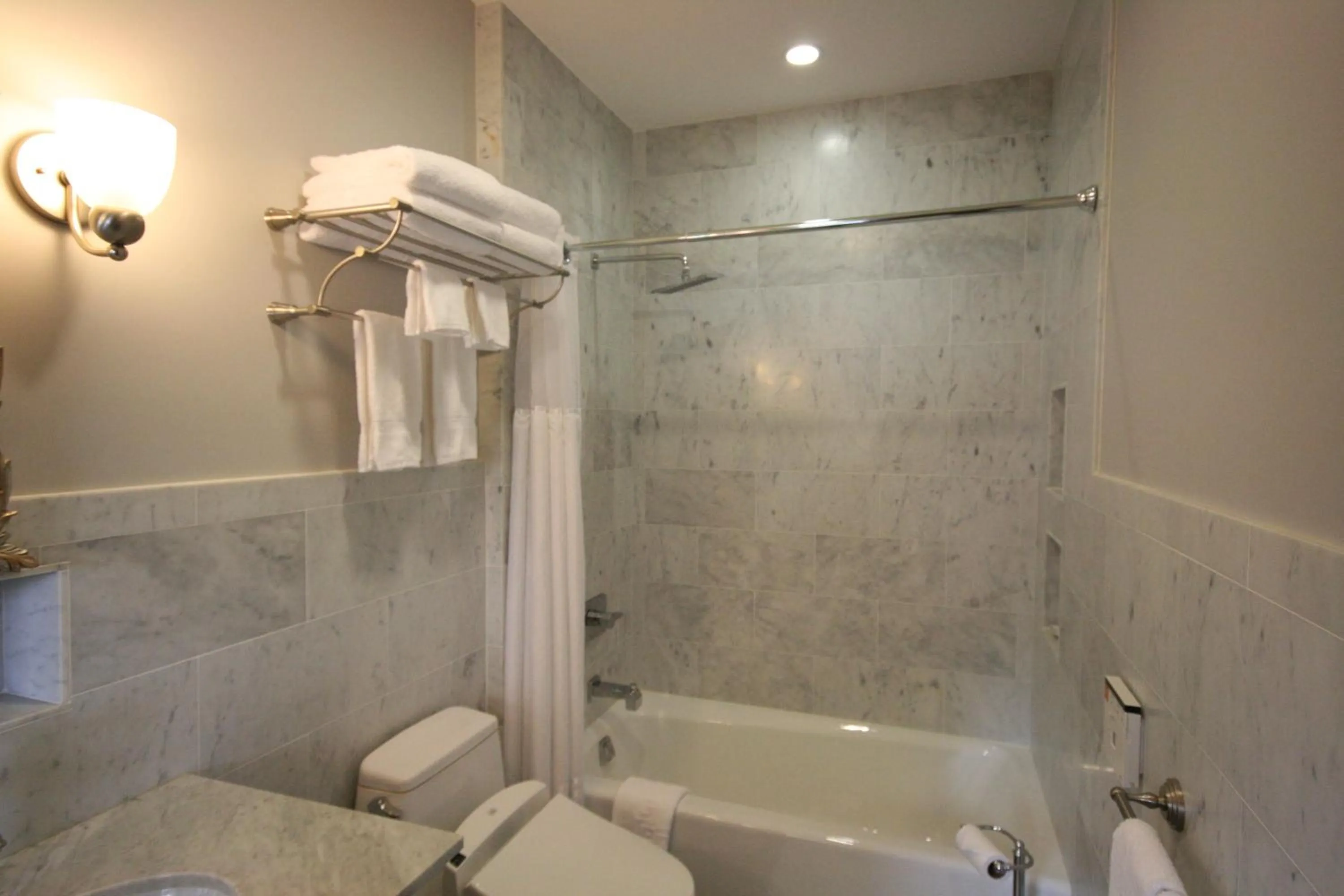 Shower in The Monte Cristo