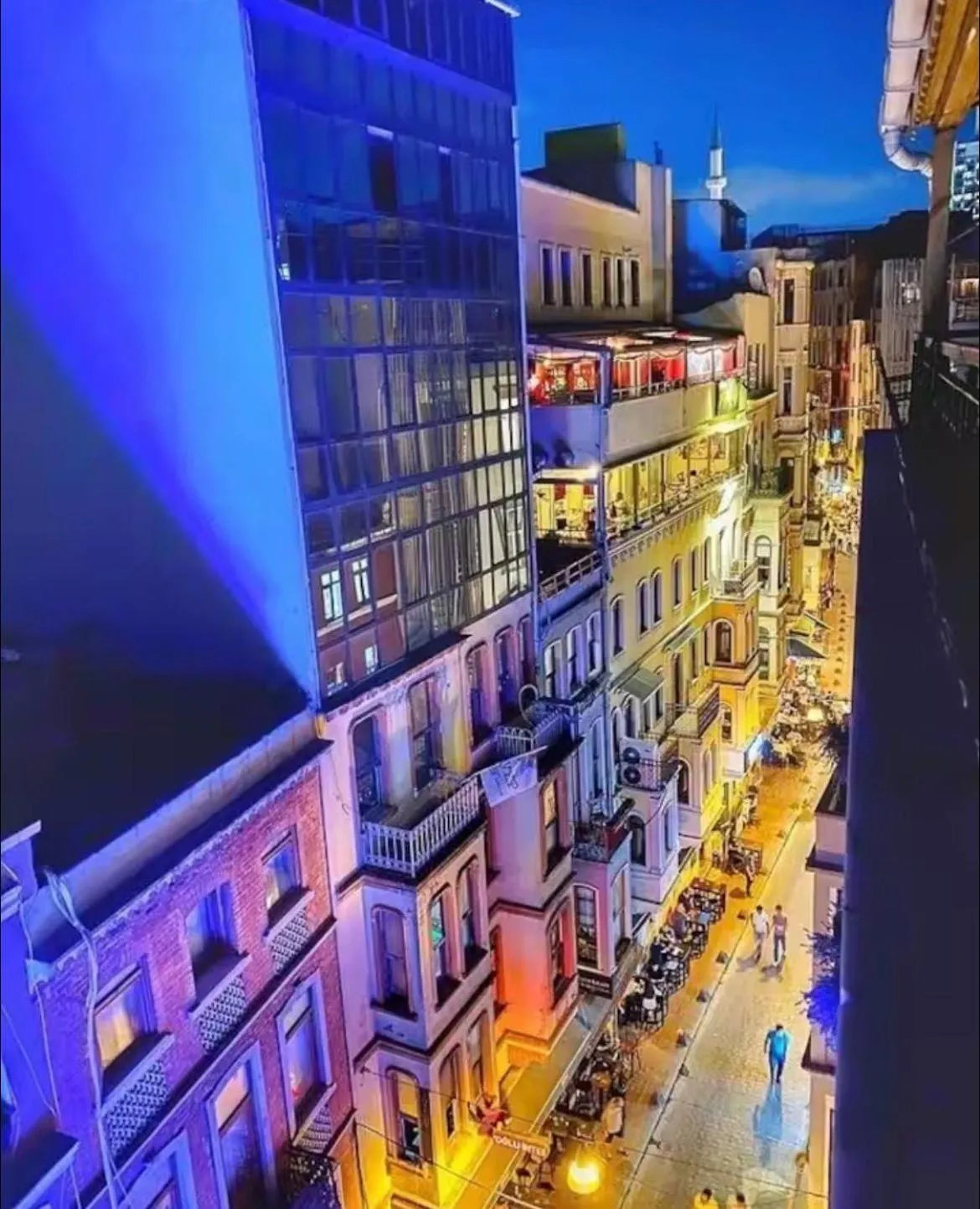 Street view in Taksim Park