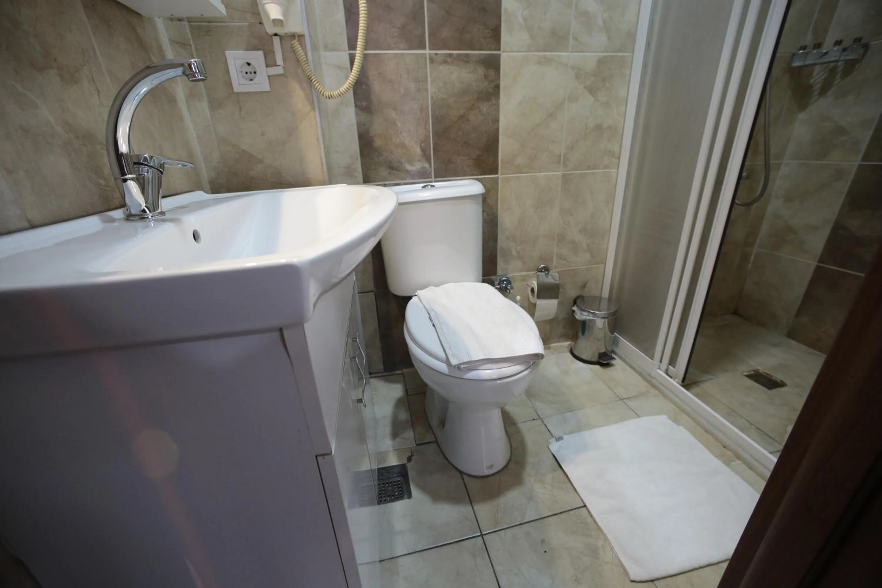 Shower in Taksim Park