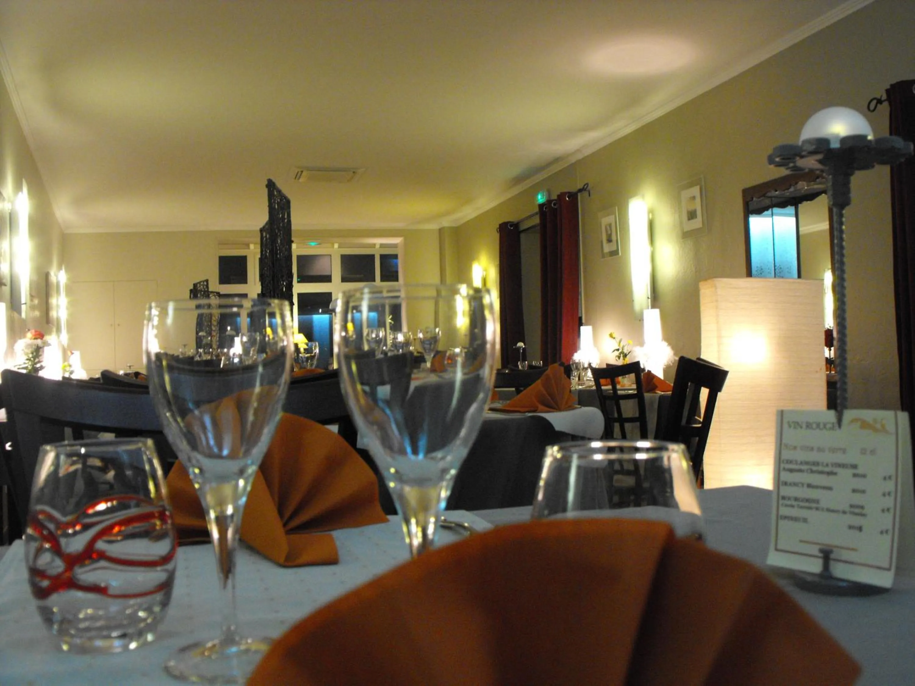 Restaurant/places to eat in Logis Hôtel Restaurant Les Capucins