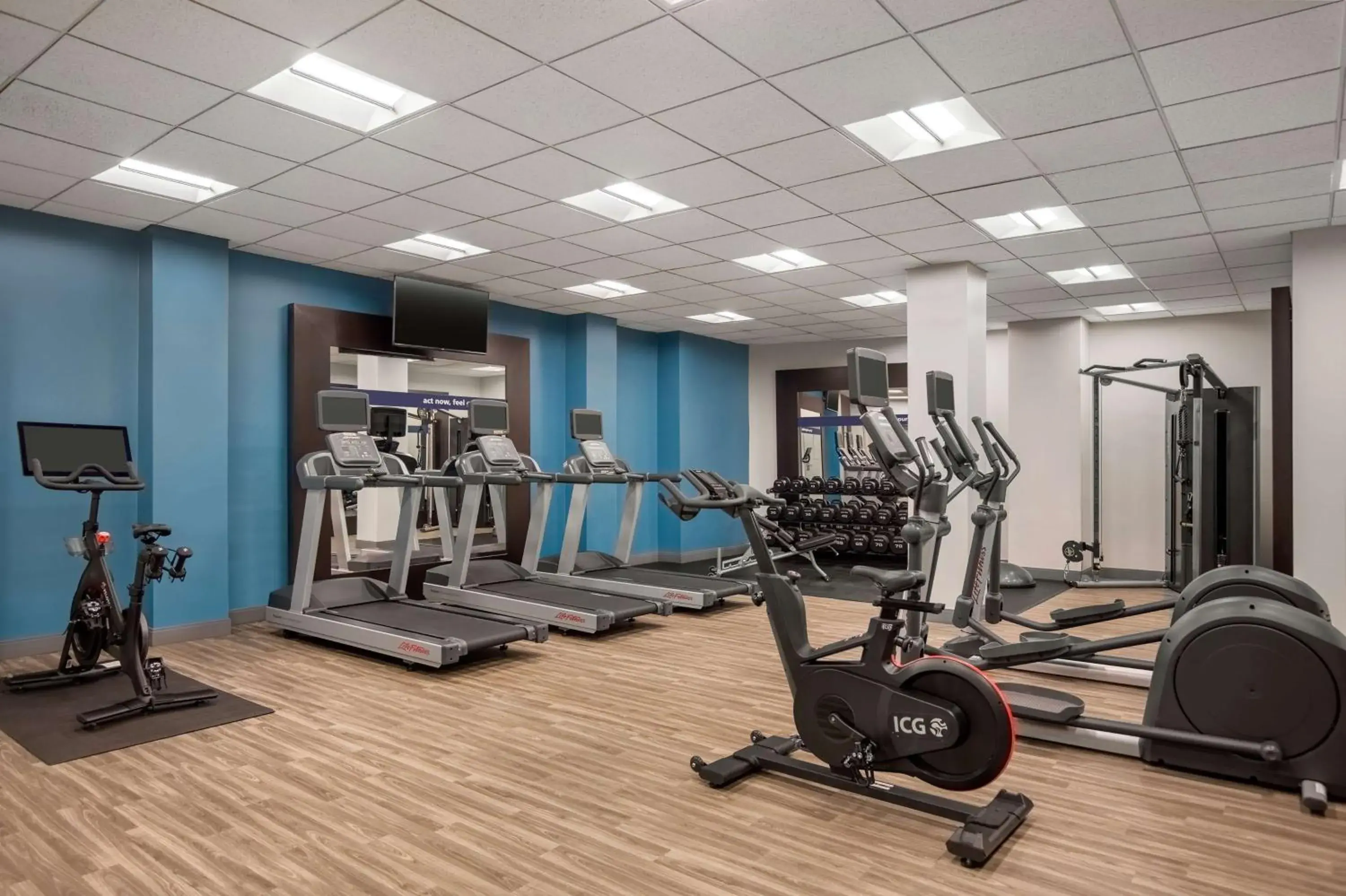 Fitness centre/facilities in Hampton Inn Long Island-Brookhaven Fitness centre/facilities in Hampton Inn Long Island-Brookhaven