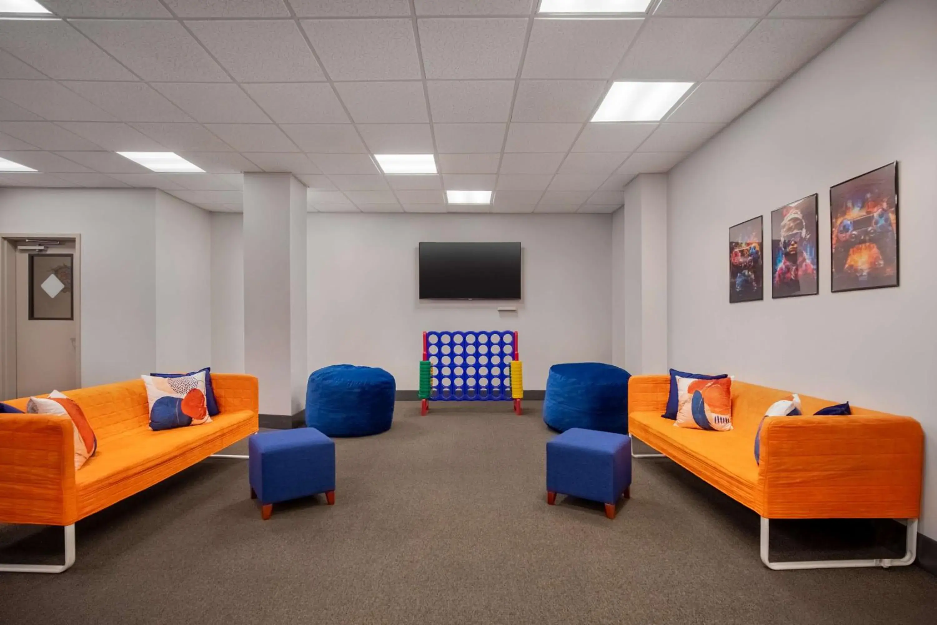 Property building in Hampton Inn Long Island-Brookhaven Property building in Hampton Inn Long Island-Brookhaven