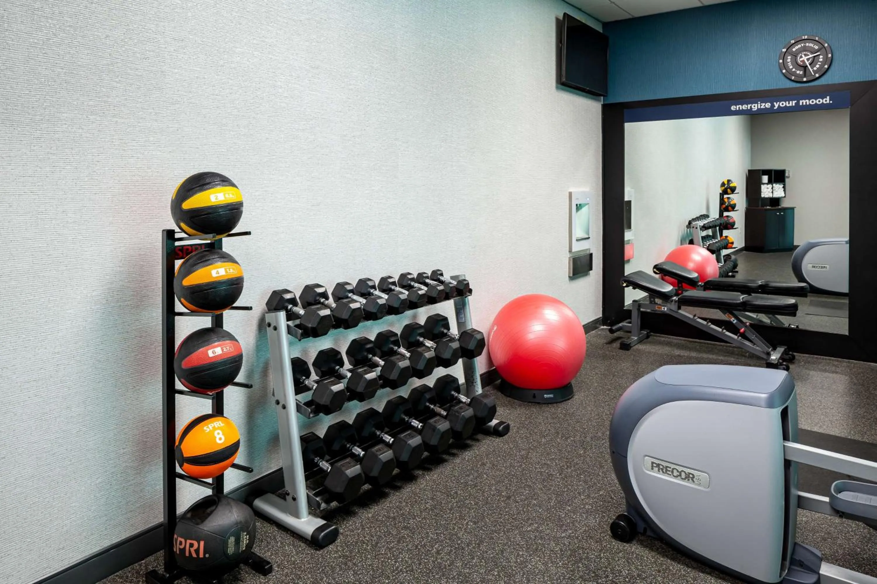 Fitness centre/facilities in Hampton Inn & Suites St. Louis at Forest Park