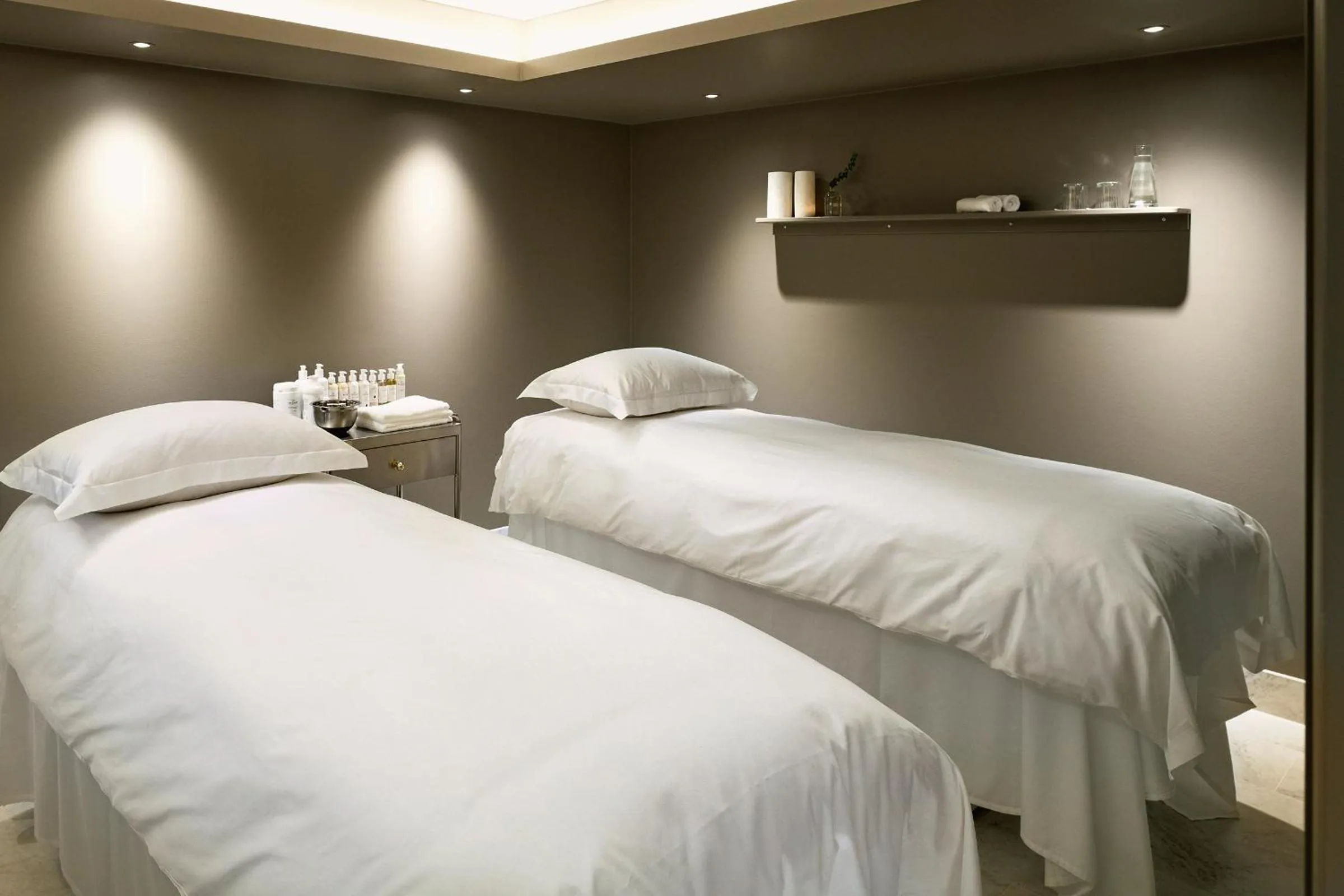 Massage, Bed in Hotel Tegnerlunden