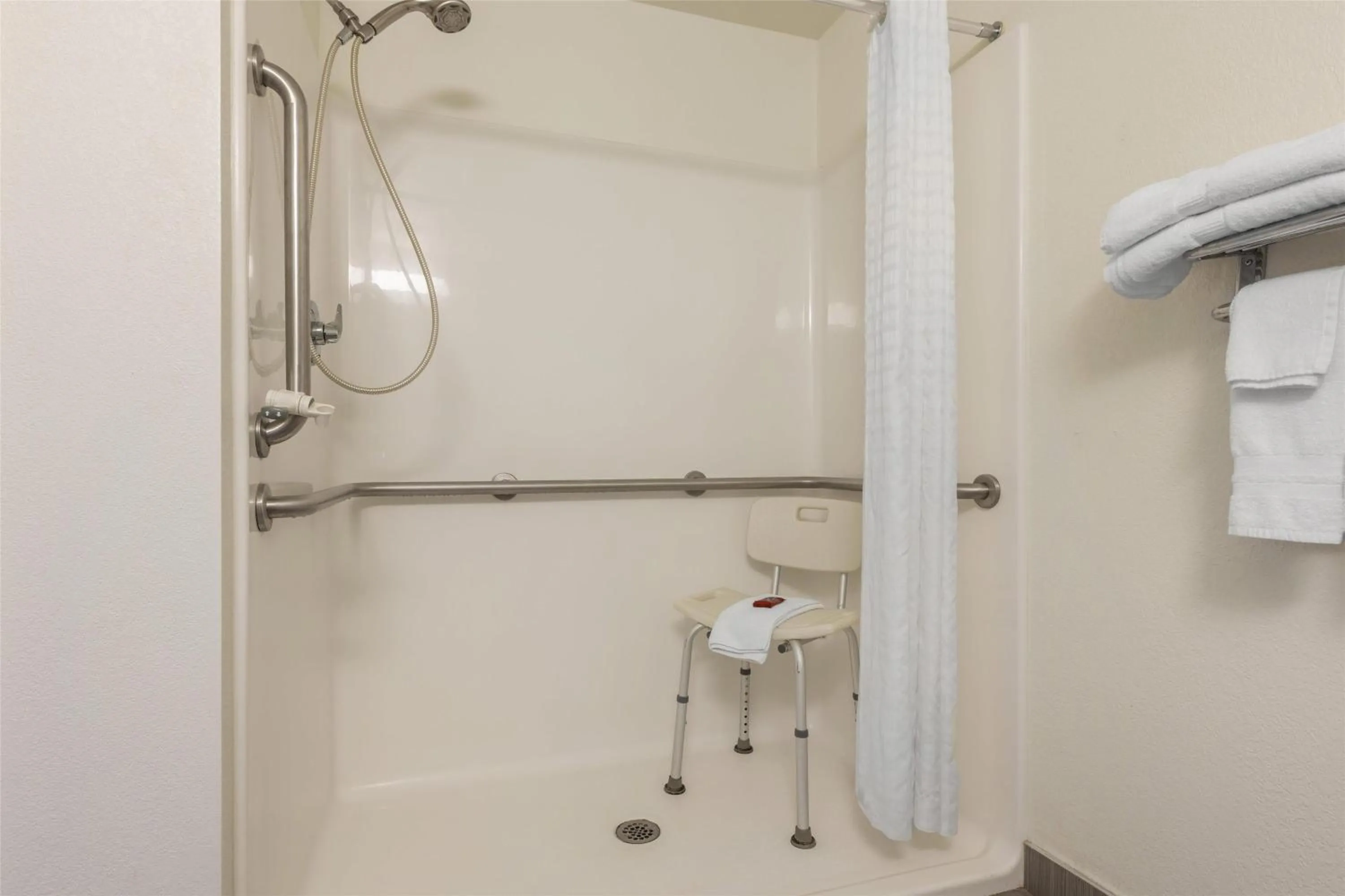 Bathroom in SureStay Plus Hotel by Best Western Niagara Falls East